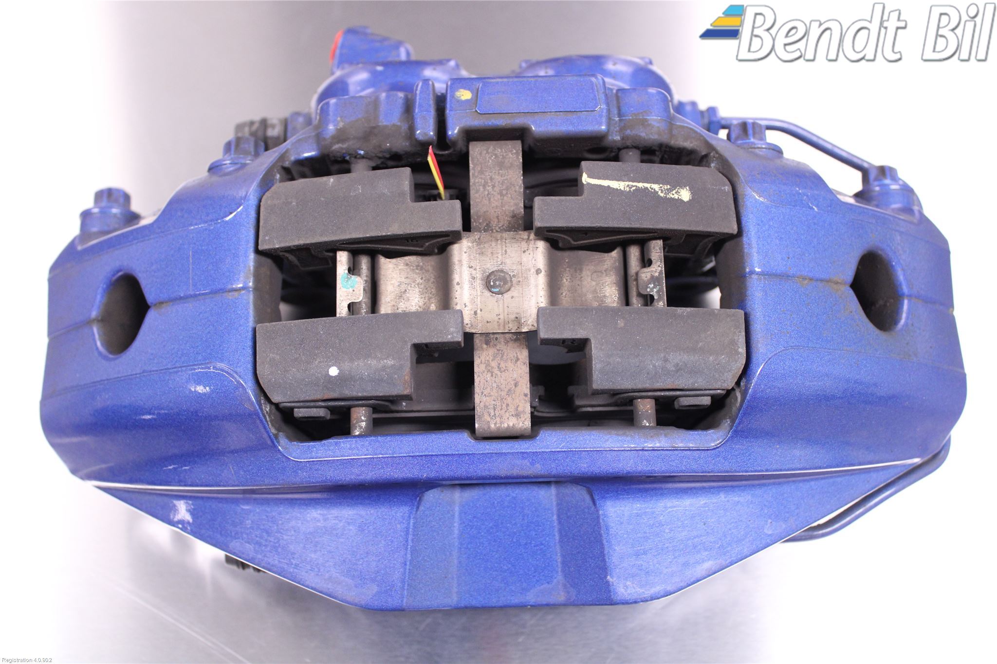 BMW 5 G30/G31/F90 17-23 Bromsok Fram Vänster