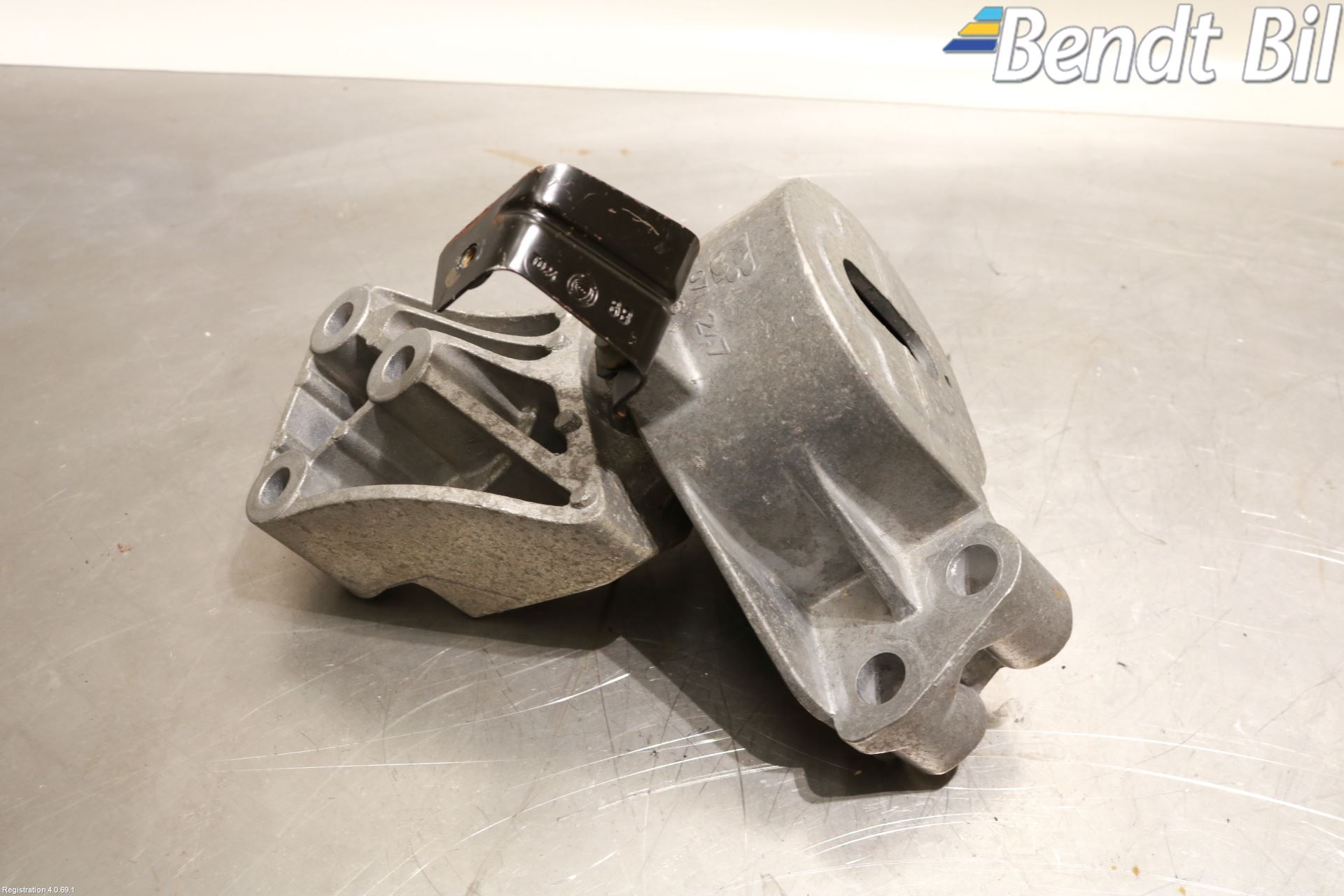 Opel COMBO D 12-18 Motorfäste