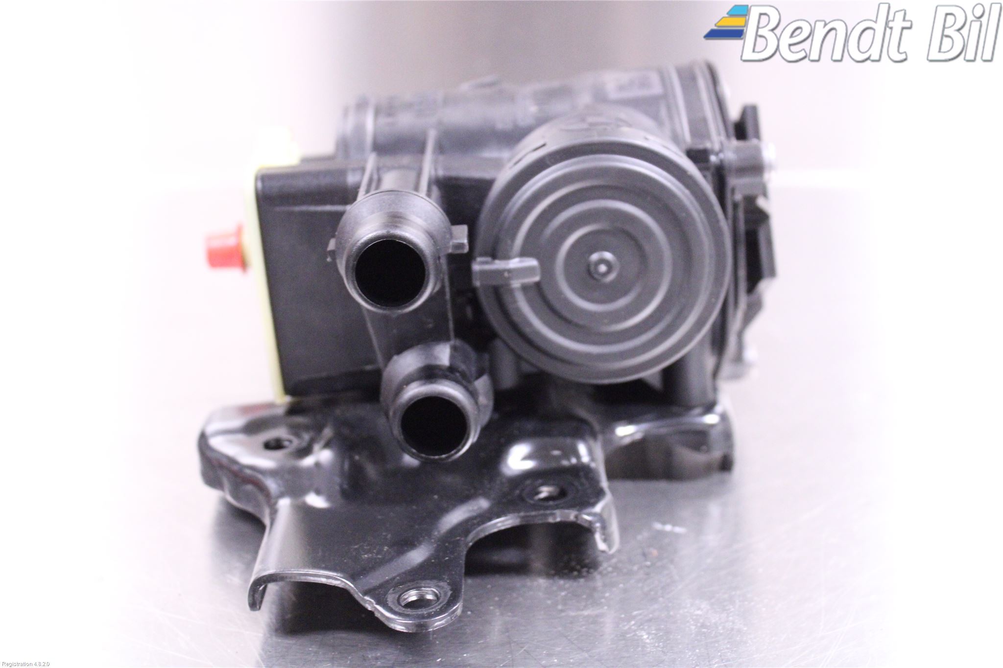 BMW 5 G30/G31/F90 17-23 Oljefälla