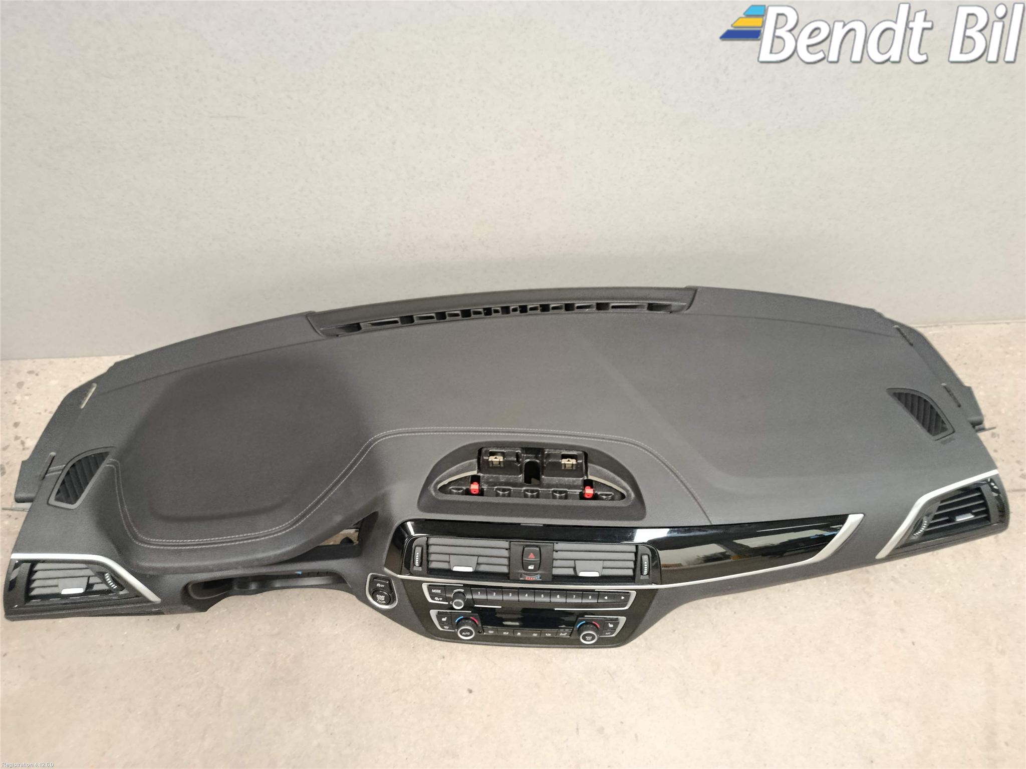 BMW 1 F20/F21 11-19 Instrumentbräda