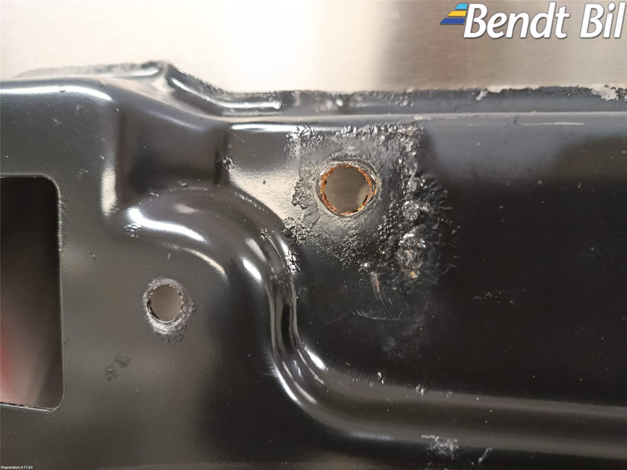 Mini COUNTRYMAN R60 11-16 Front Huvlåsplåt-Balk