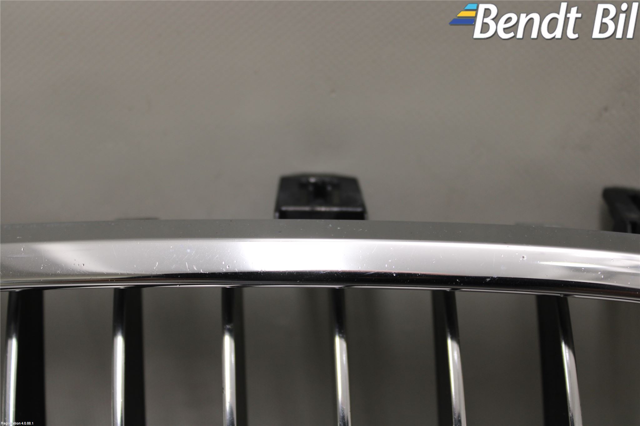 BMW 5 E60/61 Sed/Tou 02-10 Grilldel Höger