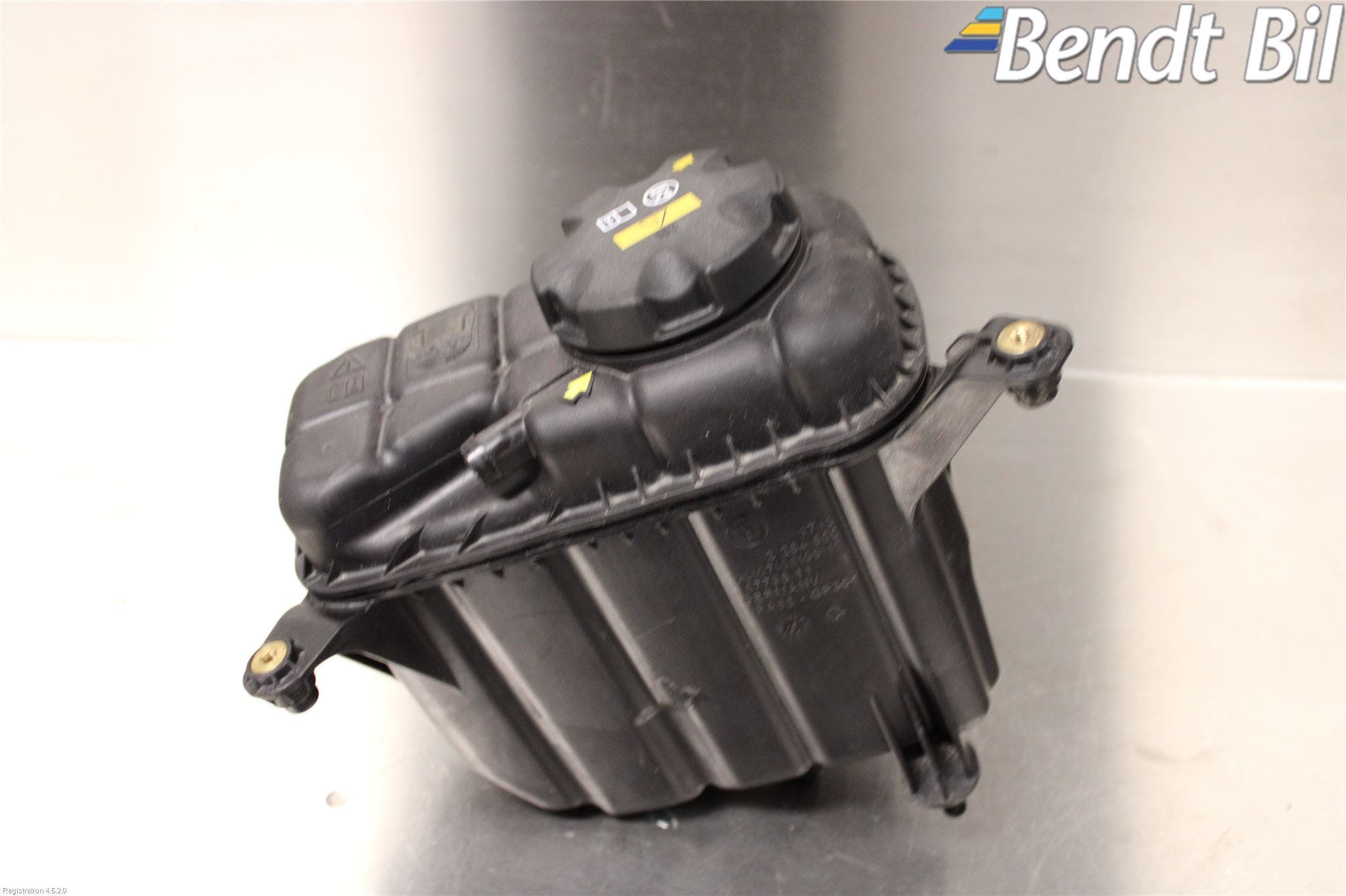 BMW 3 F30/F31/F80 12-19 Expansionstank