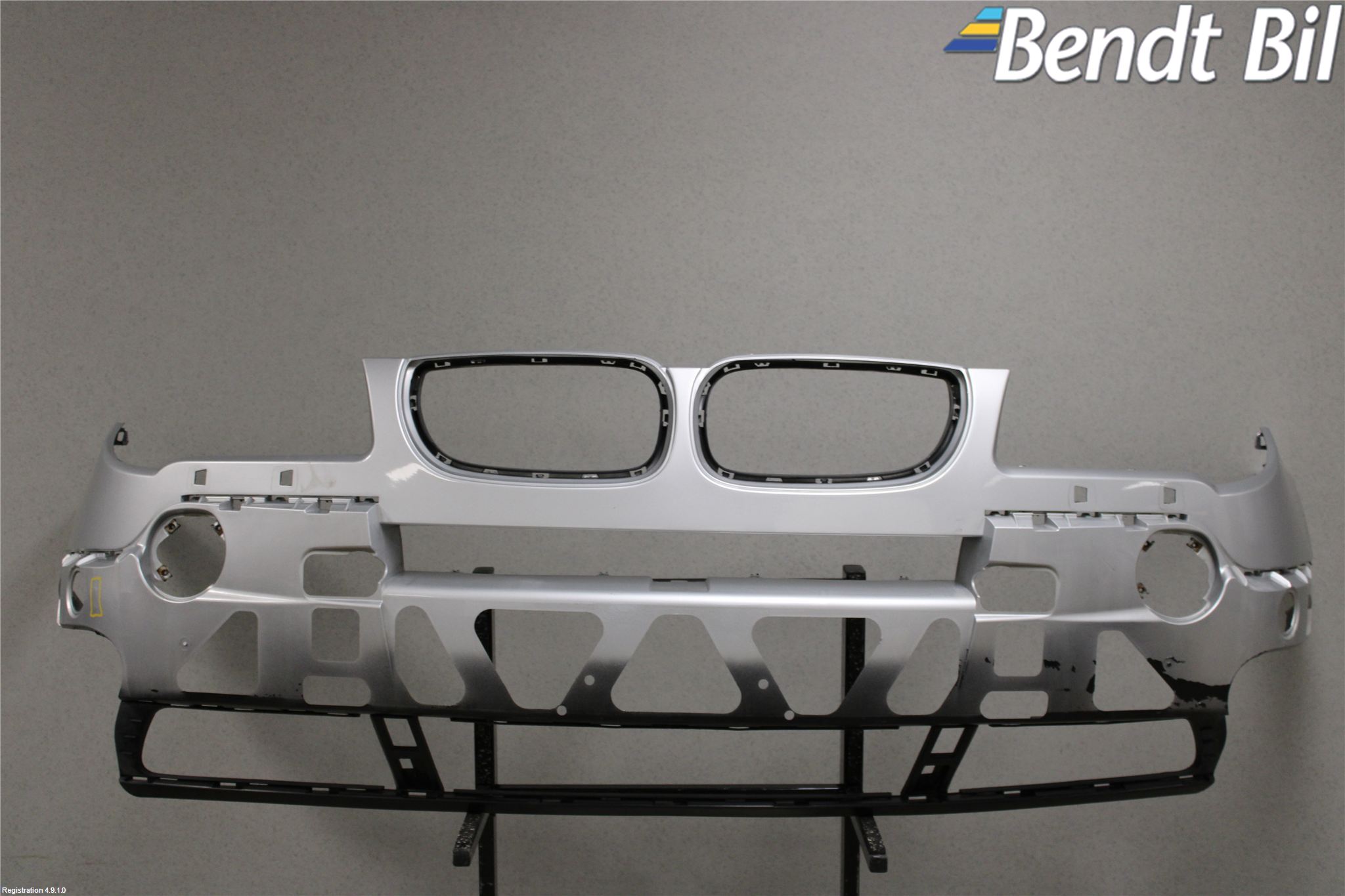 BMW X3 E83     03-10 Stötfångarbeklädnad Fram