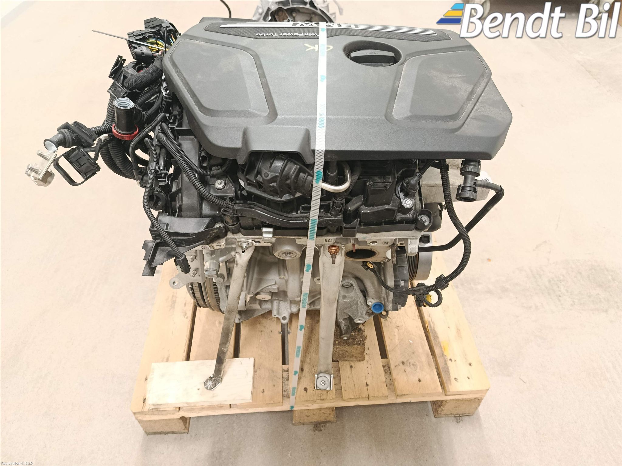 BMW 1 F40 19- Motor Bensin