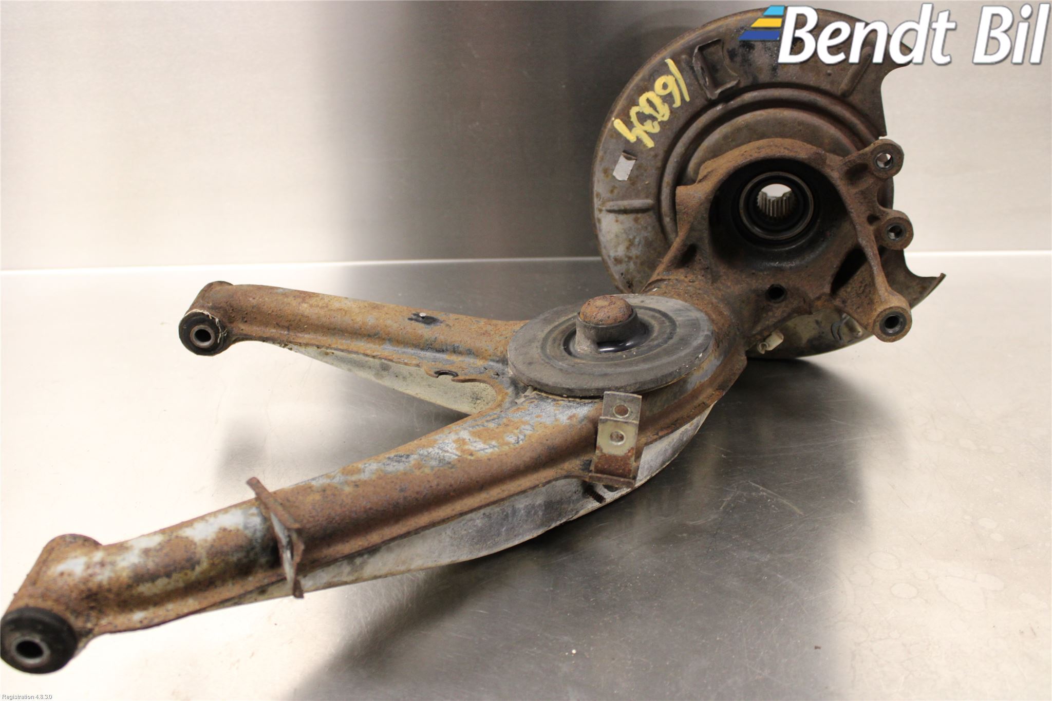 BMW 3 E30 83-94 Bärarm Bak Höger