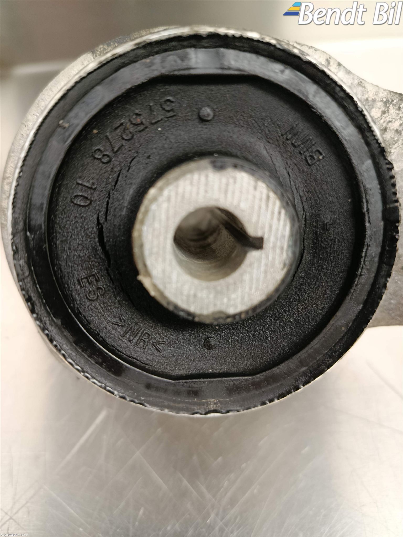 BMW 3 F30/F31/F80 12-19 Bärarm Fram Undre Vä
