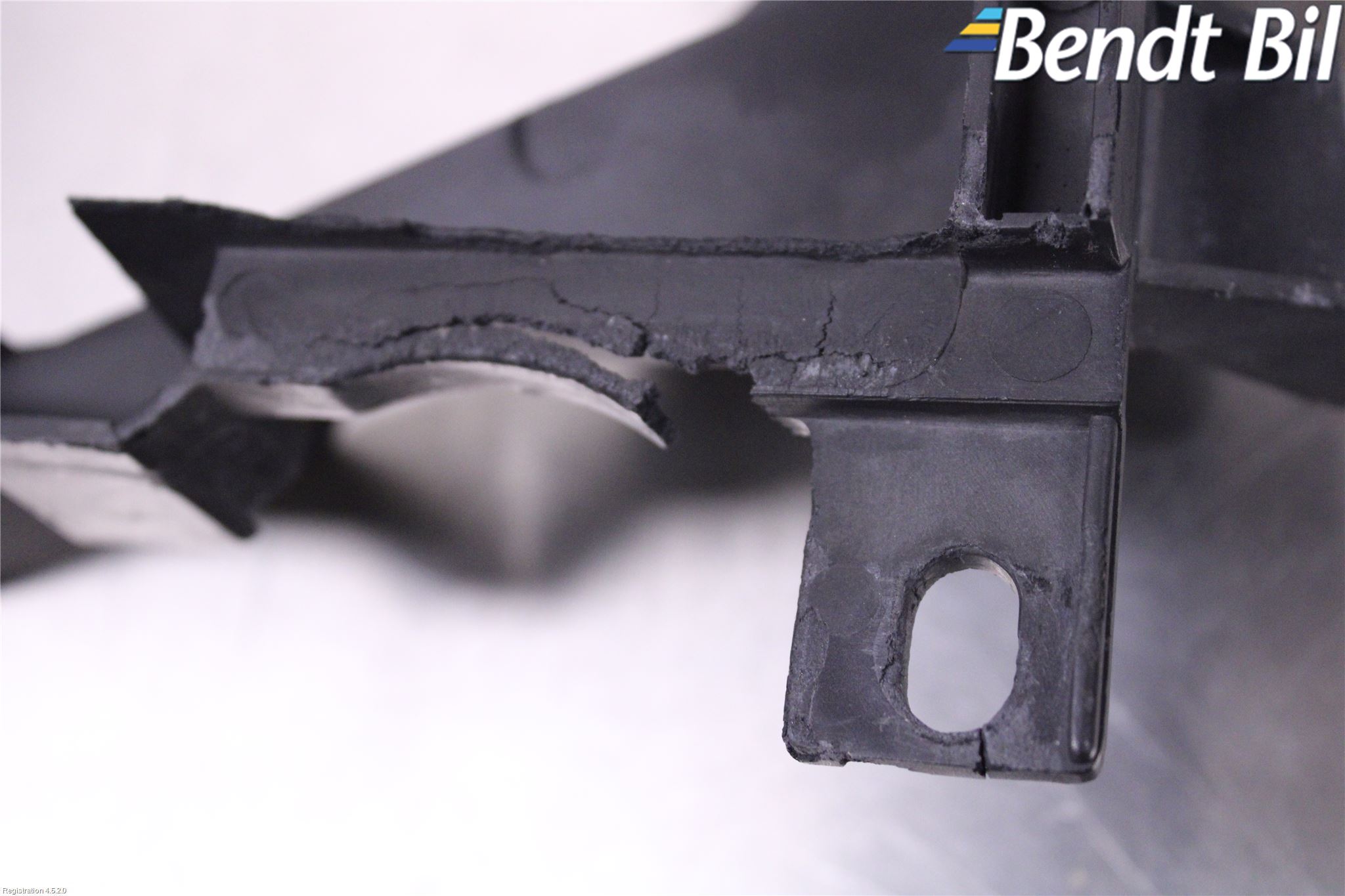 BMW 5 E34      88-96 Kylfläktkåpa