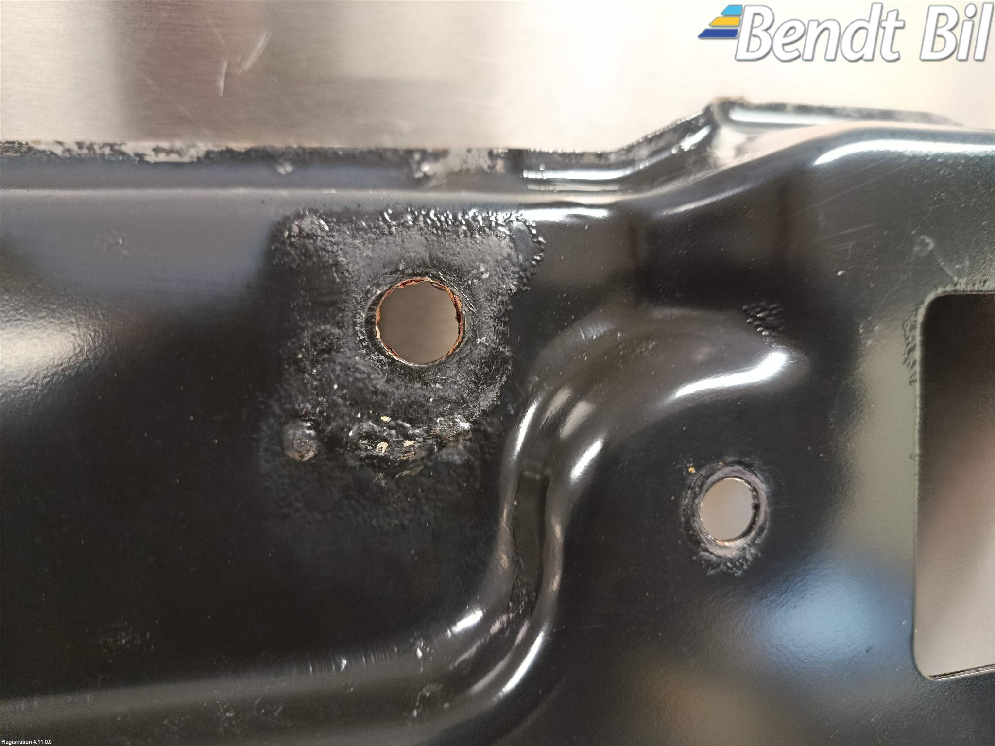 Mini COUNTRYMAN R60 11-16 Front Huvlåsplåt-Balk