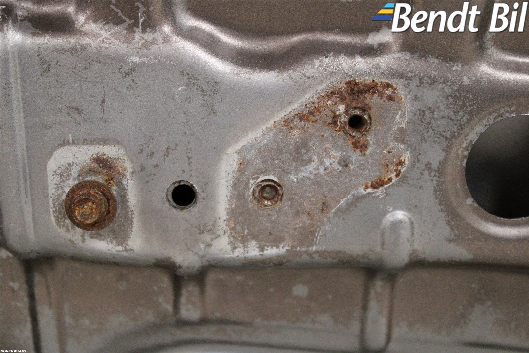 BMW 3 E30 83-94 Huv Fram