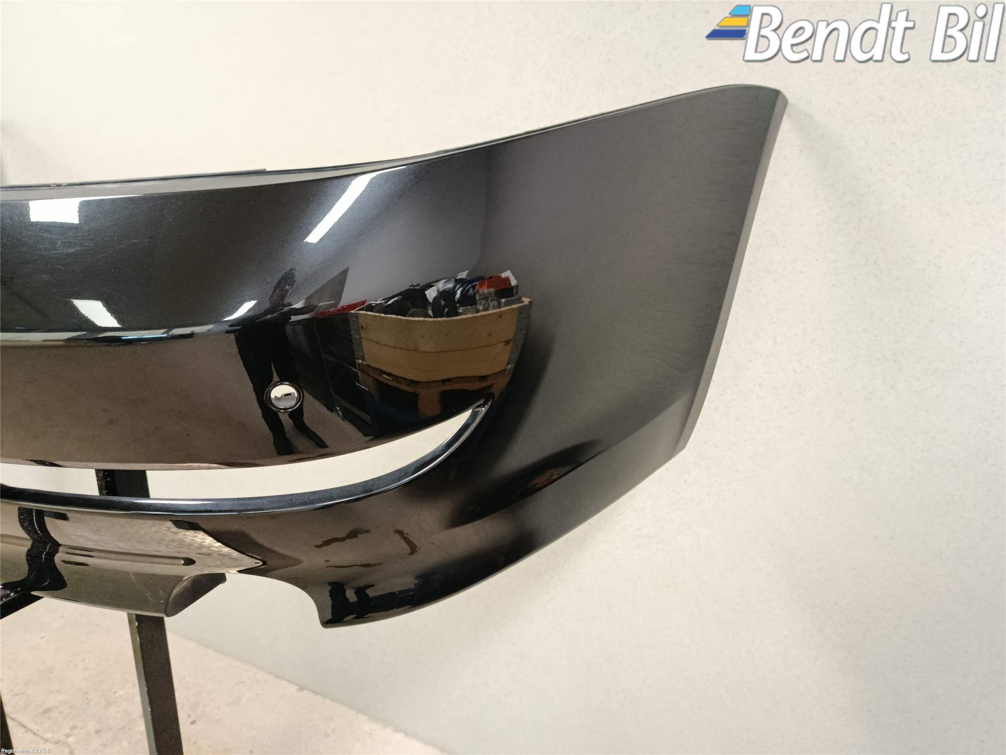 BMW 6 E63/64    02-10 Stötfångarbeklädnad Bak