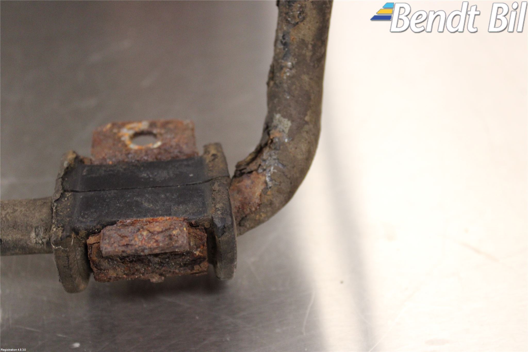 BMW 5 E28      81-88 Krängningshämmare Bak