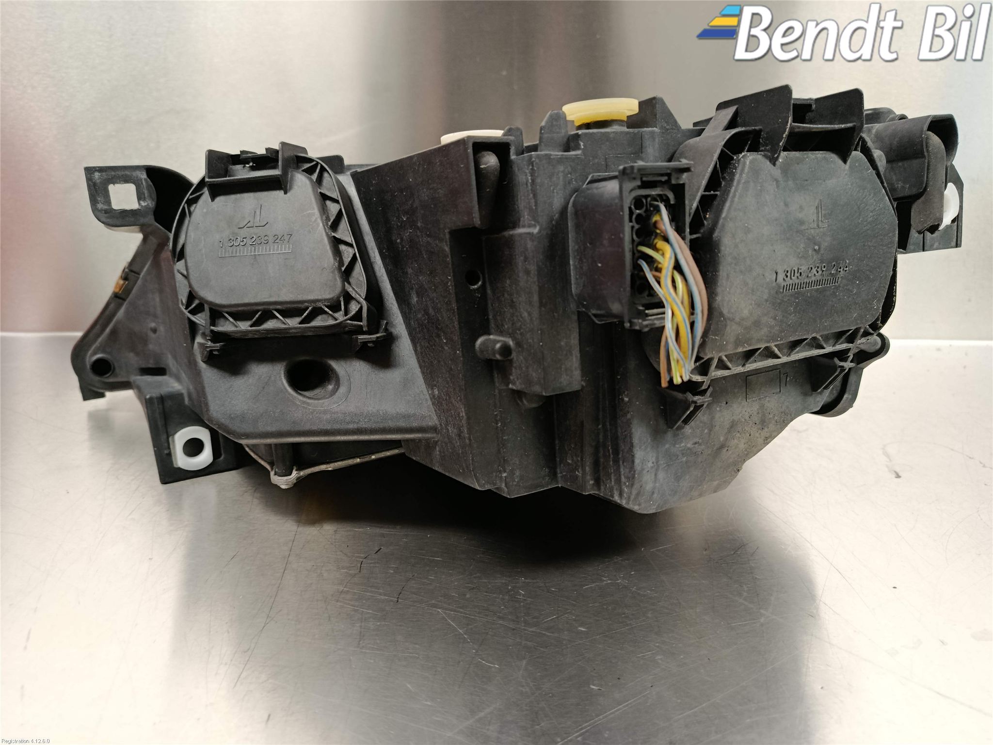 BMW 6 E63/64    02-10 Strålkastare Höger