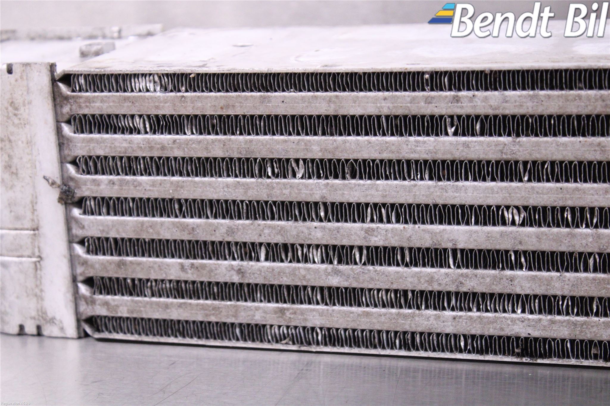 BMW 5 E60/61 Sed/Tou 02-10 Laddluft-Intercooler Kyl