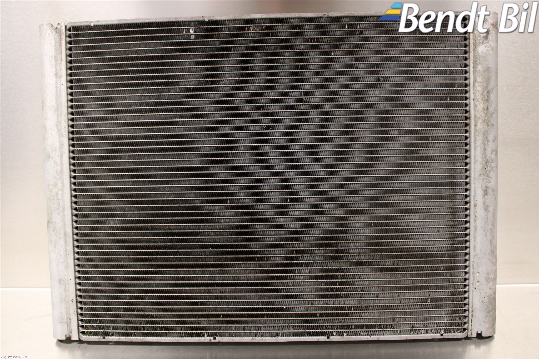 BMW 6 E63/64    02-10 Kylare Aut