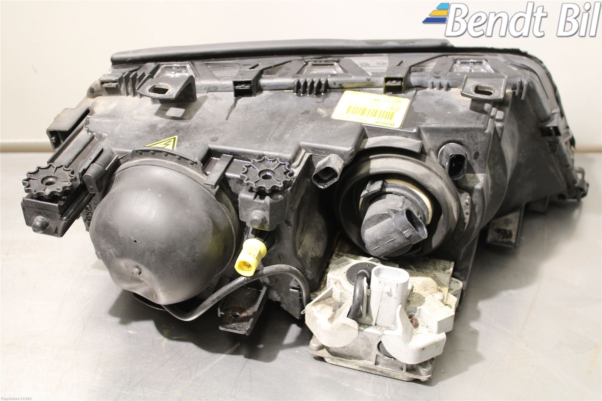 BMW 3 E46      98-05 Strålkastare Vänster