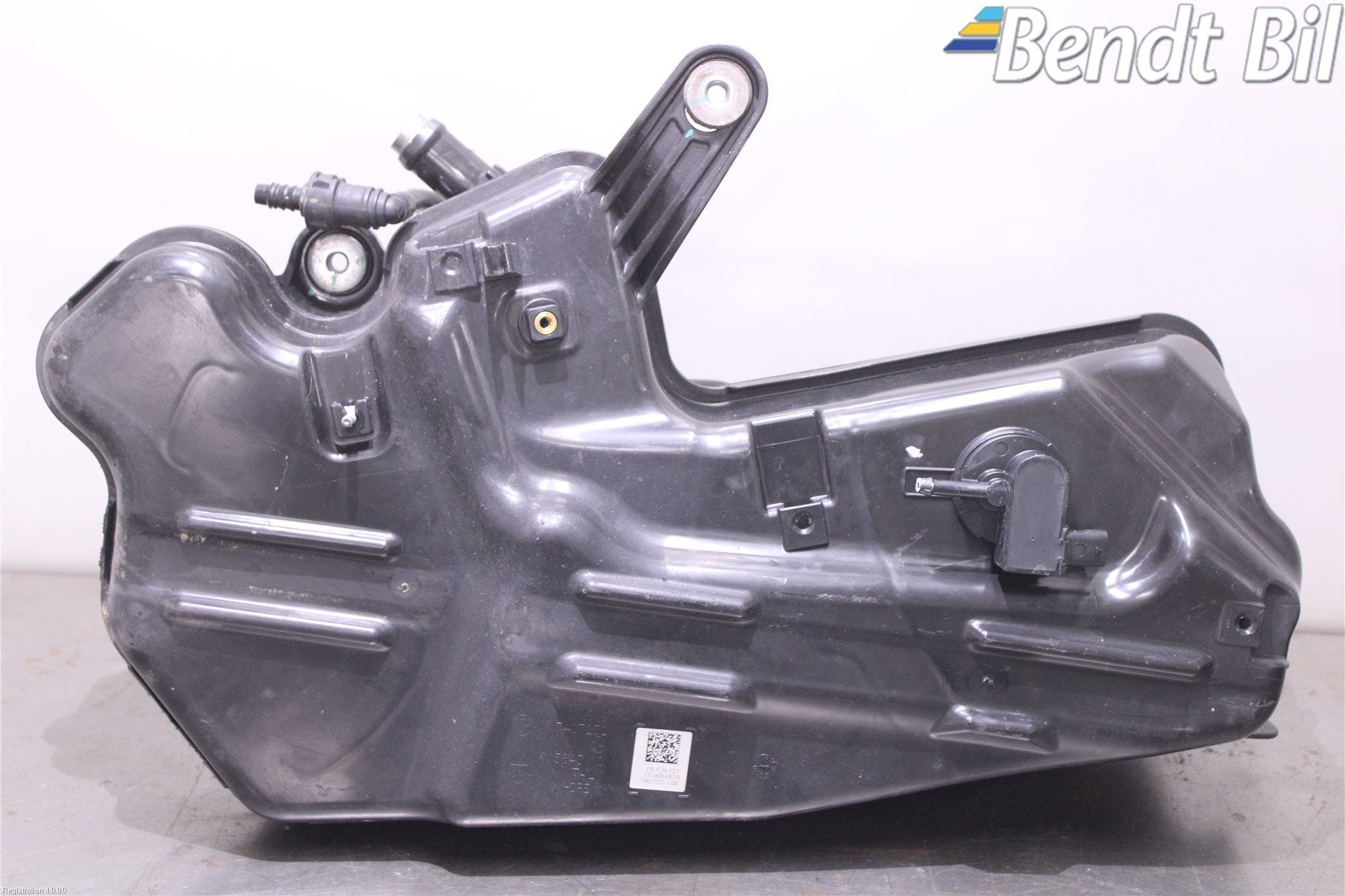 BMW 1 F20/F21 11-19 Adblue Tank