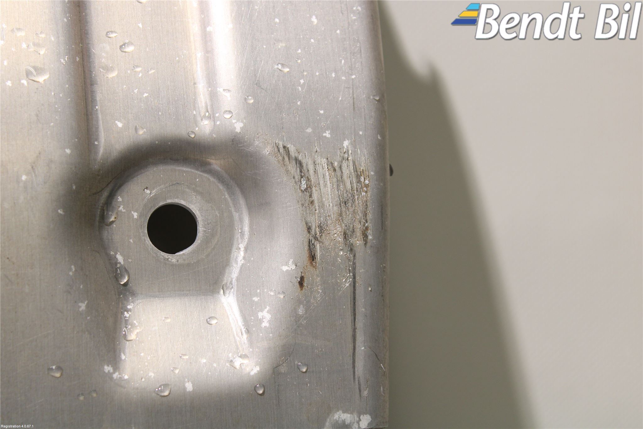 BMW 3 G20/G21/G80/G81 19- Hasplåt Plåt-Plast