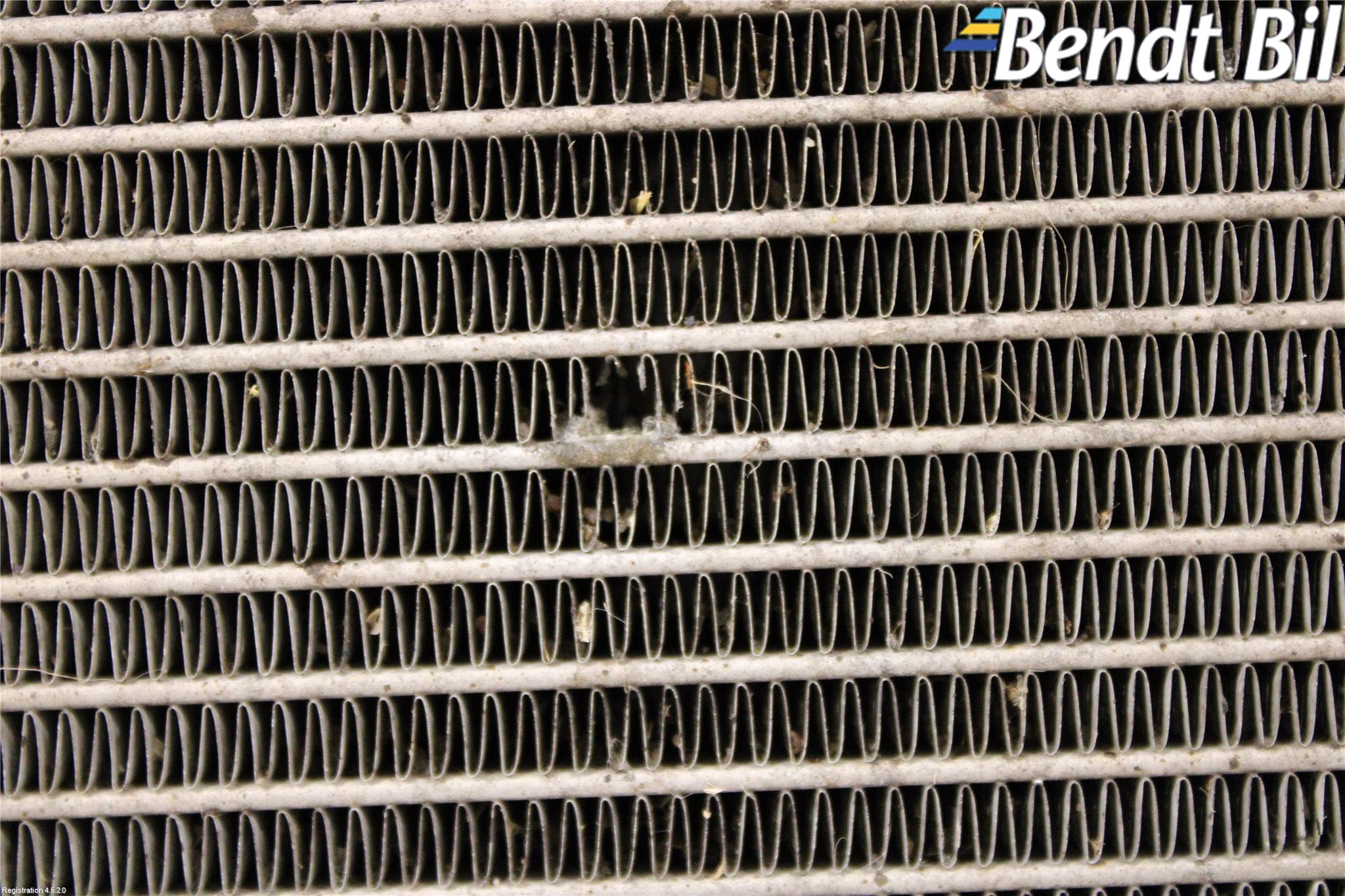 BMW 3 E90/91 SED/TOU 05-12 Kylare Aut