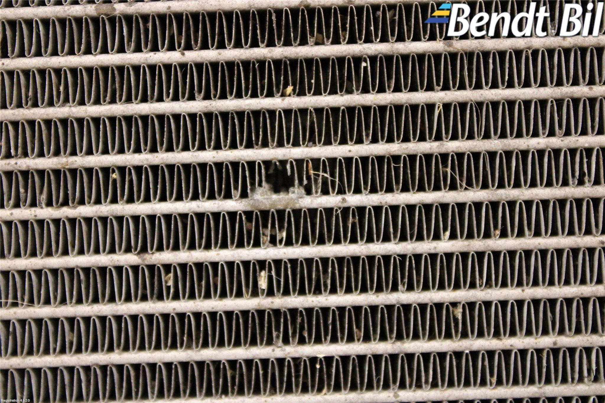 BMW 3 E90/91 SED/TOU 05-12 Kylare Aut