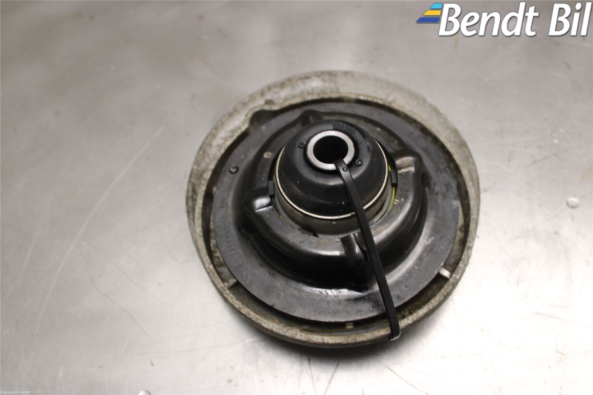 BMW 3 E46      98-05 Fjäderbenslager Fram