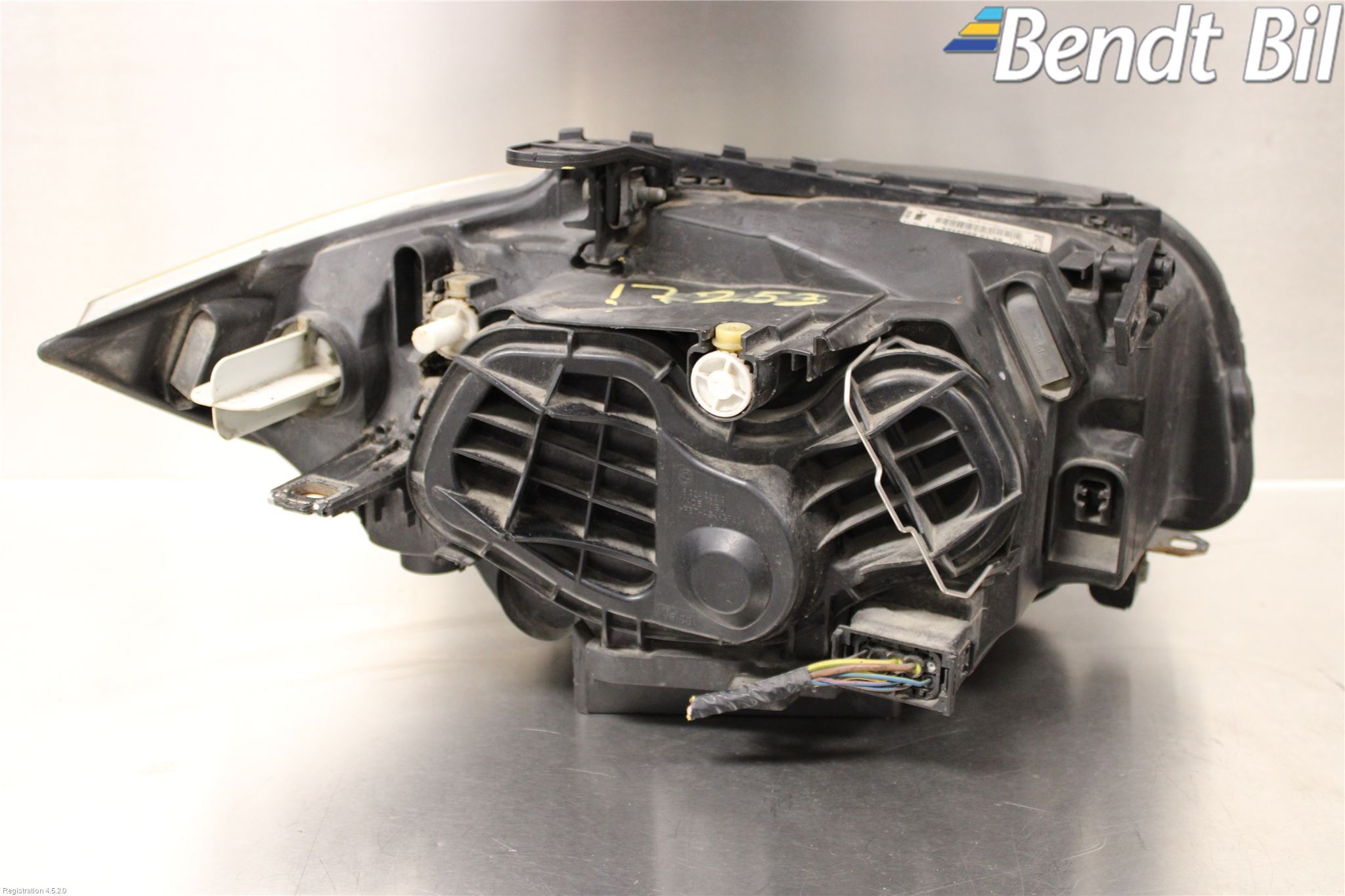 BMW 1 E87/81 5D/3D 03-11 Strålkastare Vänster