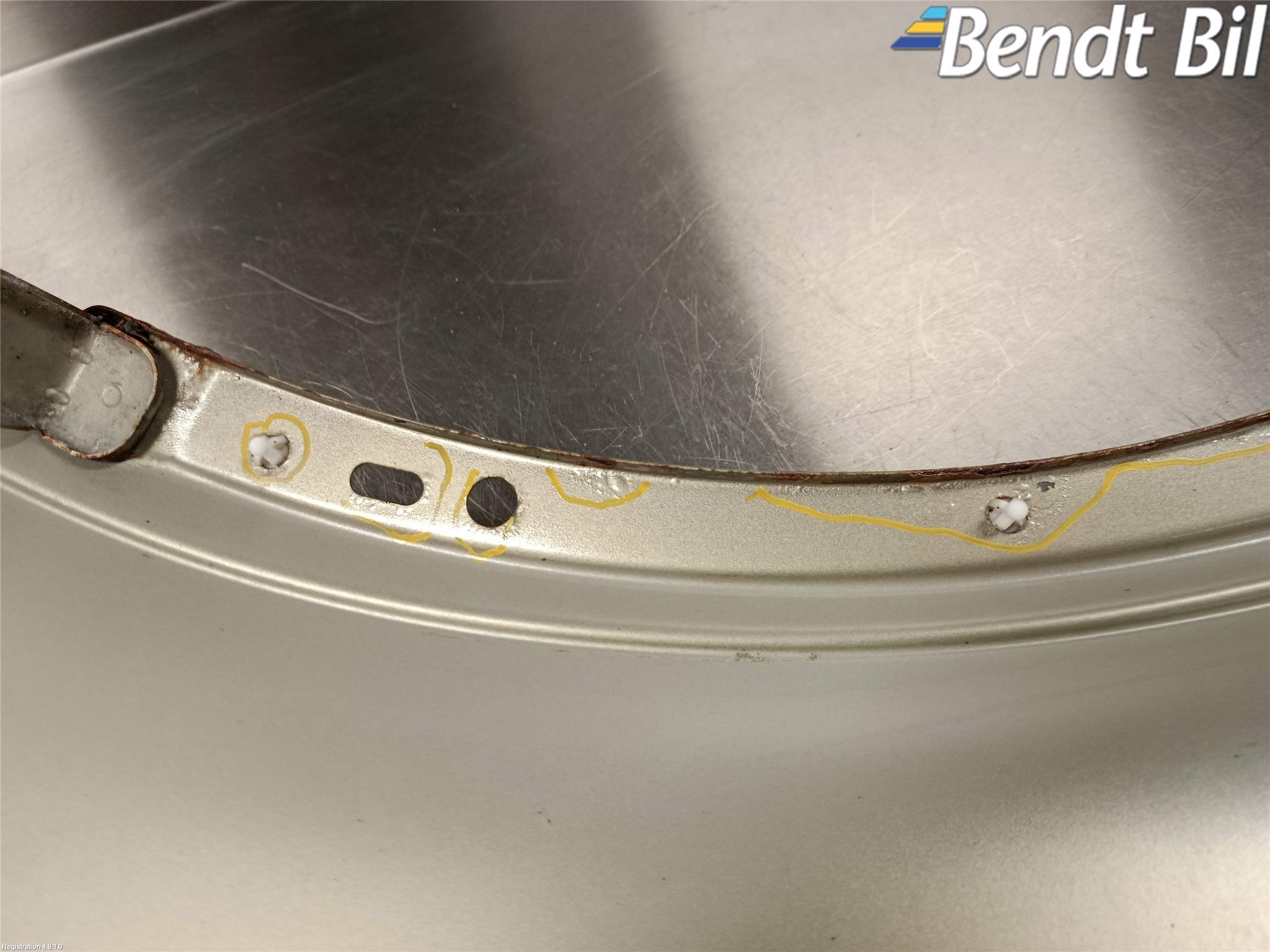 Volvo C30 07-10 Skärm Fram Vänster