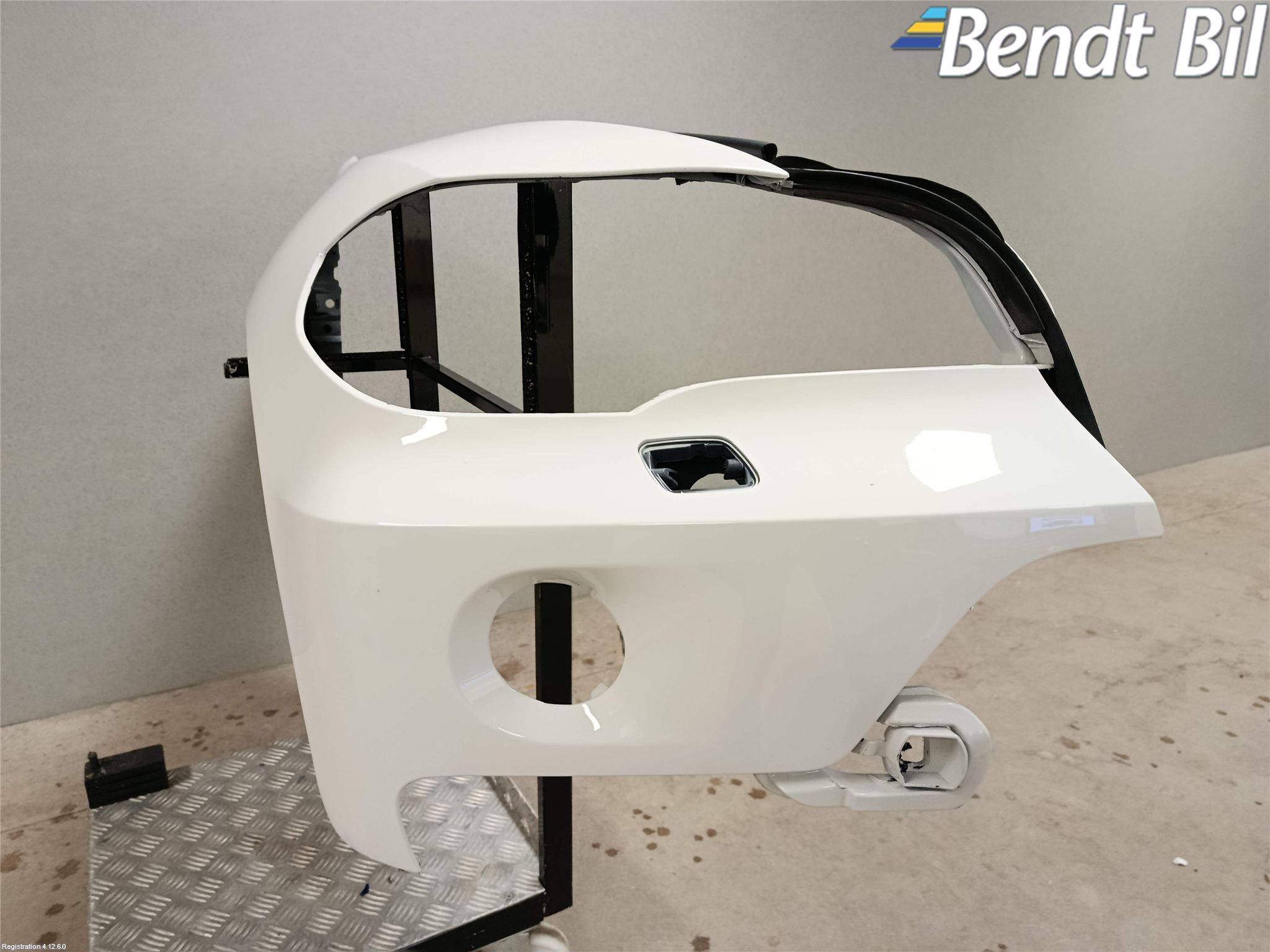 BMW X5 E70 07-13 Skärm Fram Höger