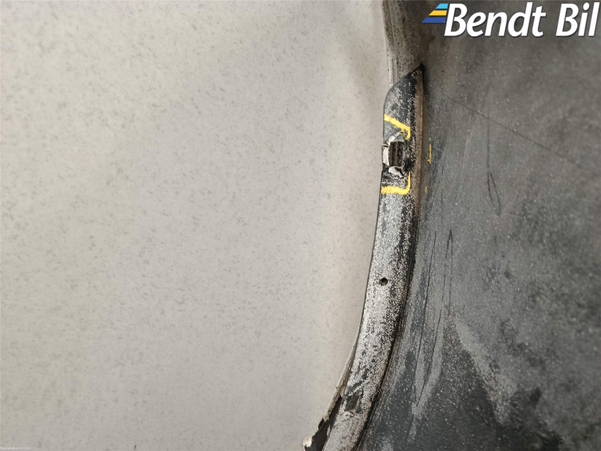 BMW 5 F10/F11/F18 09-17 Stötfångarbeklädnad Bak
