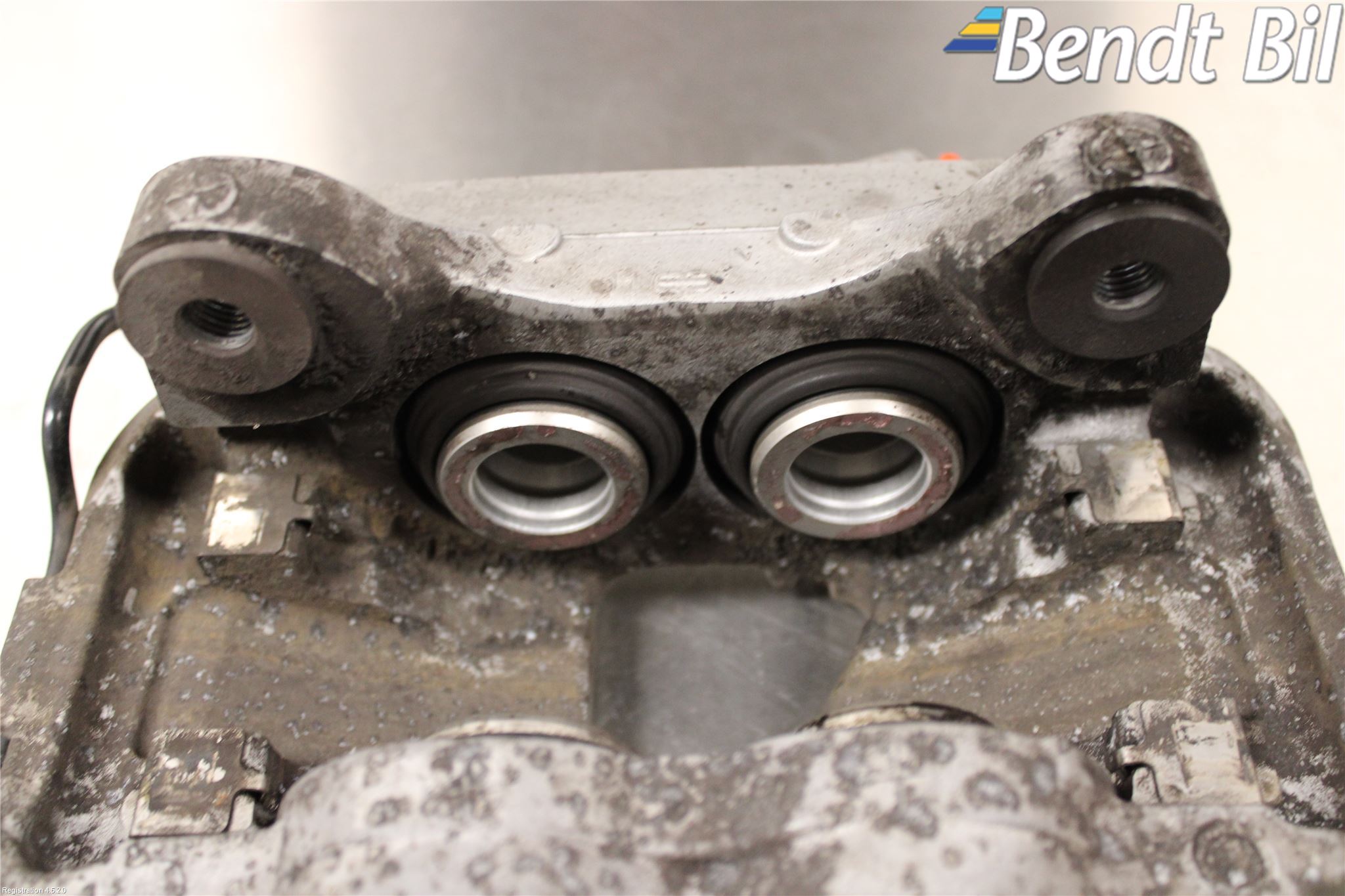 BMW 3 G20/G21/G80/G81 19- Bromsok Fram Vänster