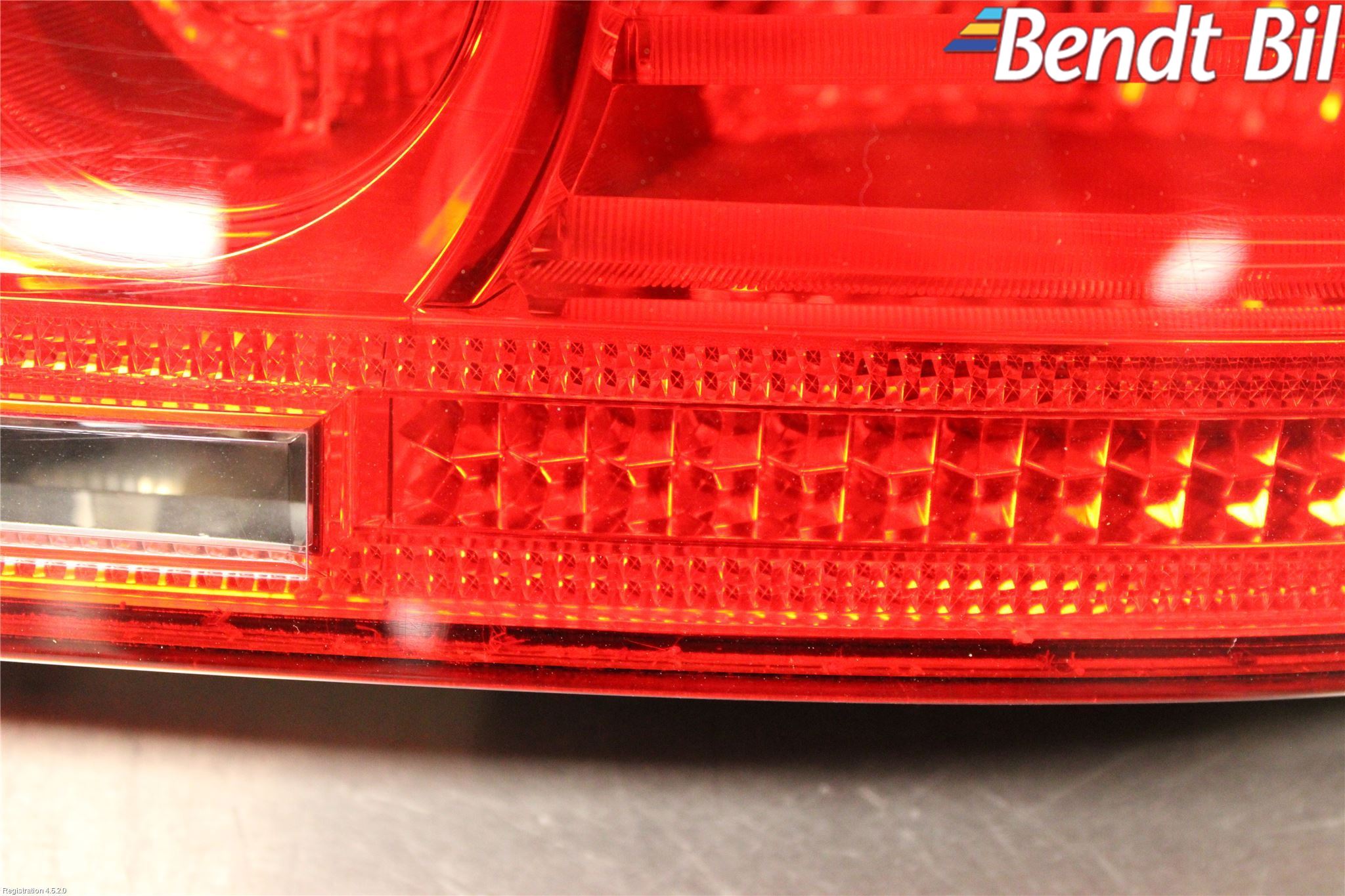 BMW 5 E60/61 Sed/Tou 02-10 Bakljus Höger