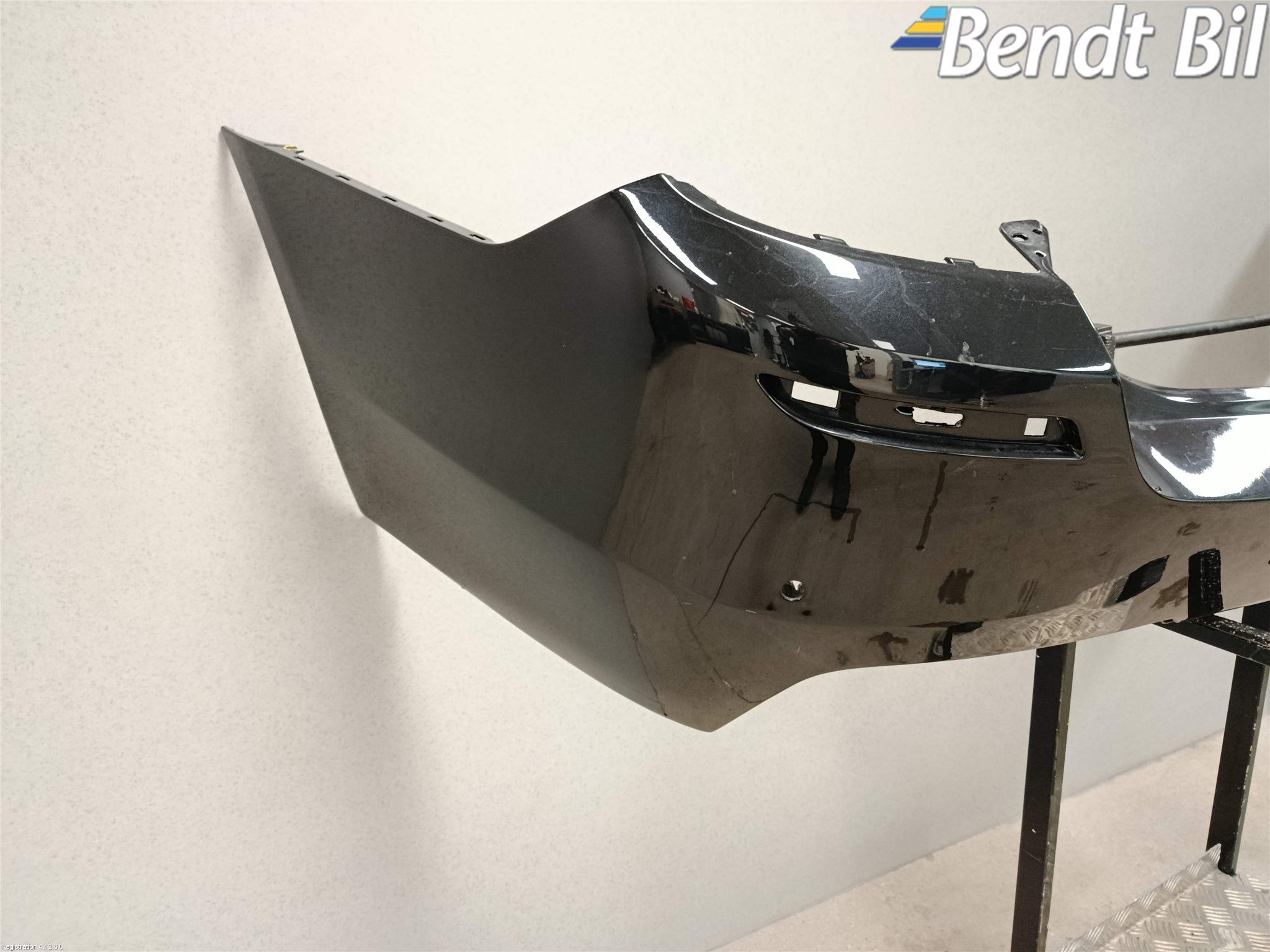 BMW 5 F10/F11/F18 09-17 Stötfångarbeklädnad Bak