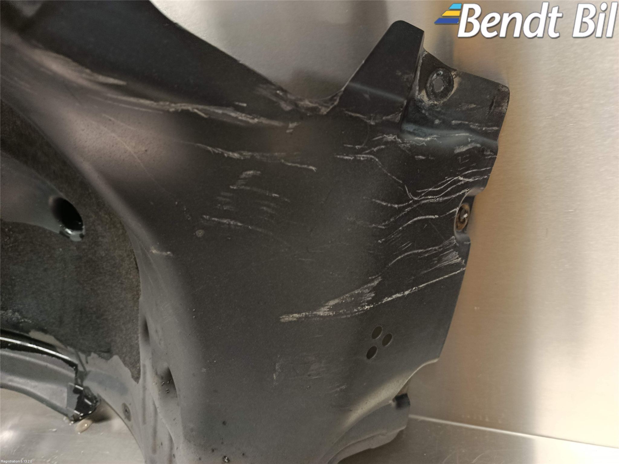 BMW 5 G30/G31/F90 17-23 Skärm Inner
