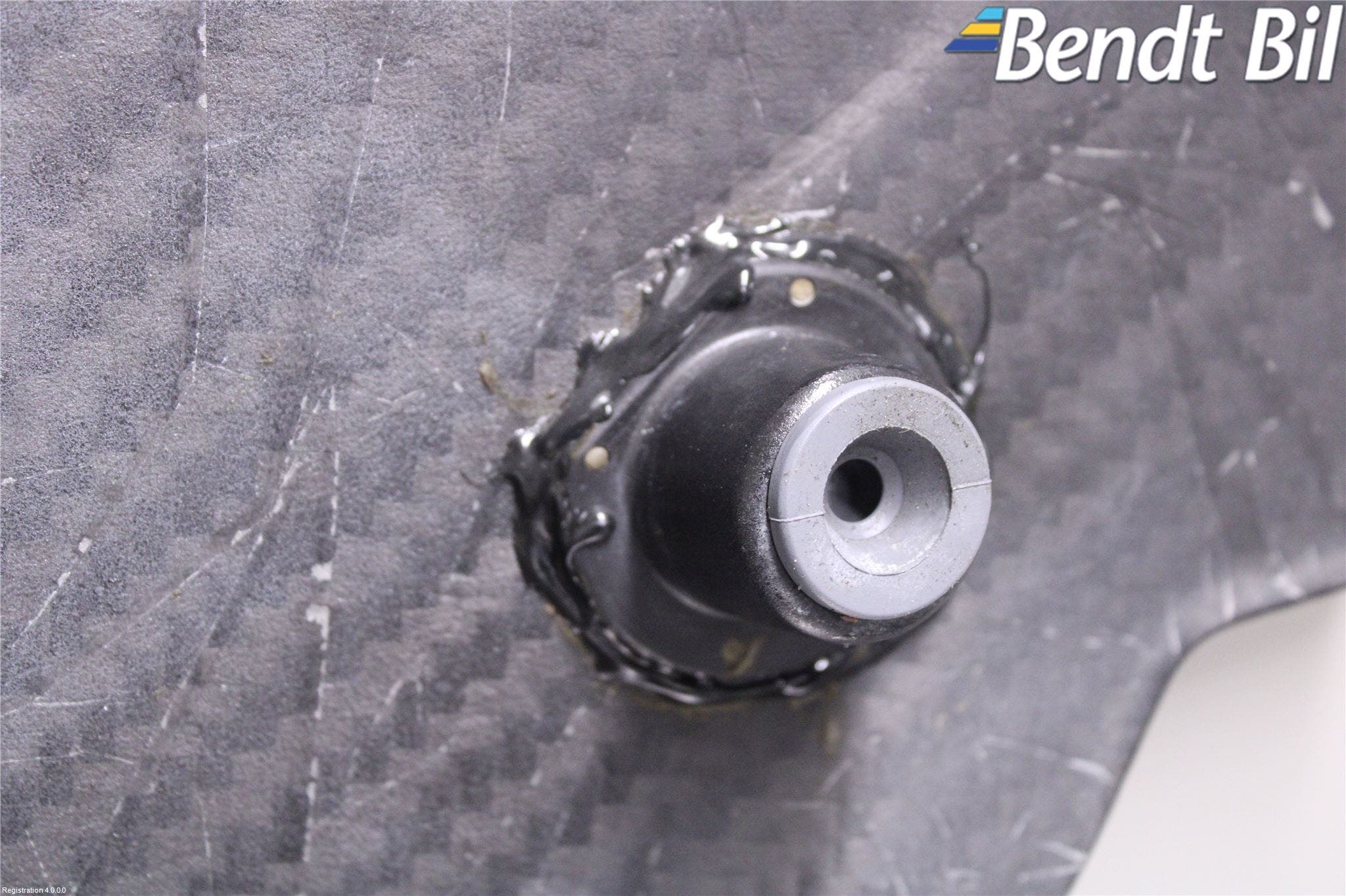 BMW 5 G30/G31/F90 17-23 Motorkåpa