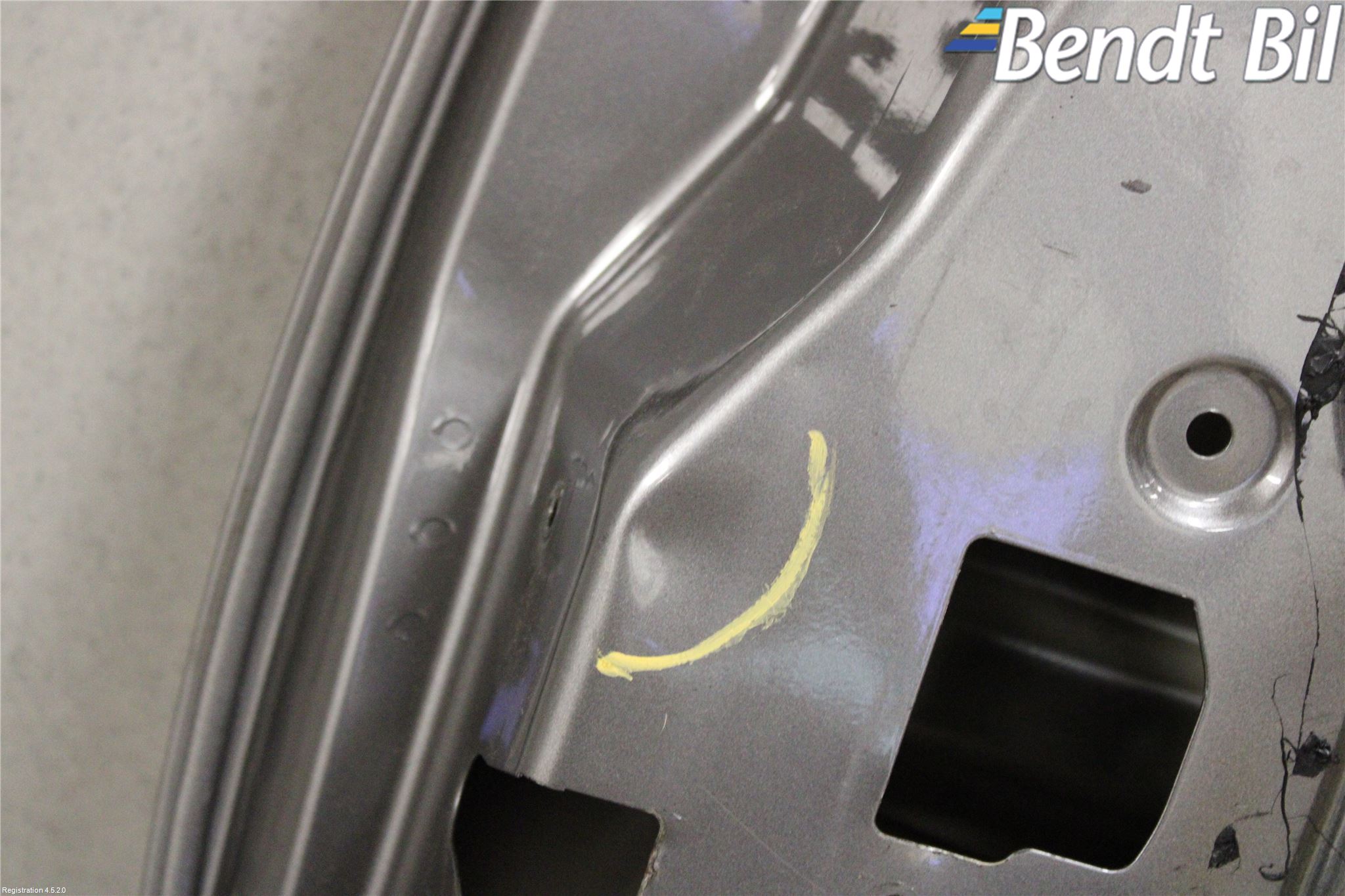 BMW Z4 E86/85Cou/CAB 02-08 Dörr 2D Höger