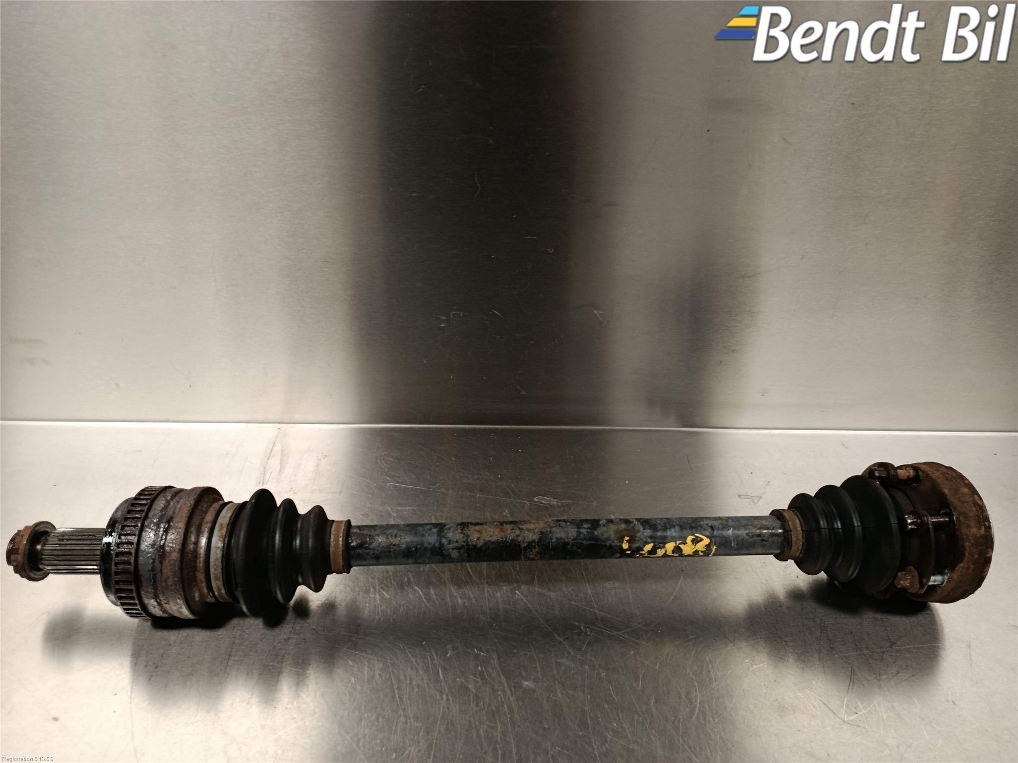 BMW 1 E87/81 5D/3D 03-11 Drivaxel Bak Vänster