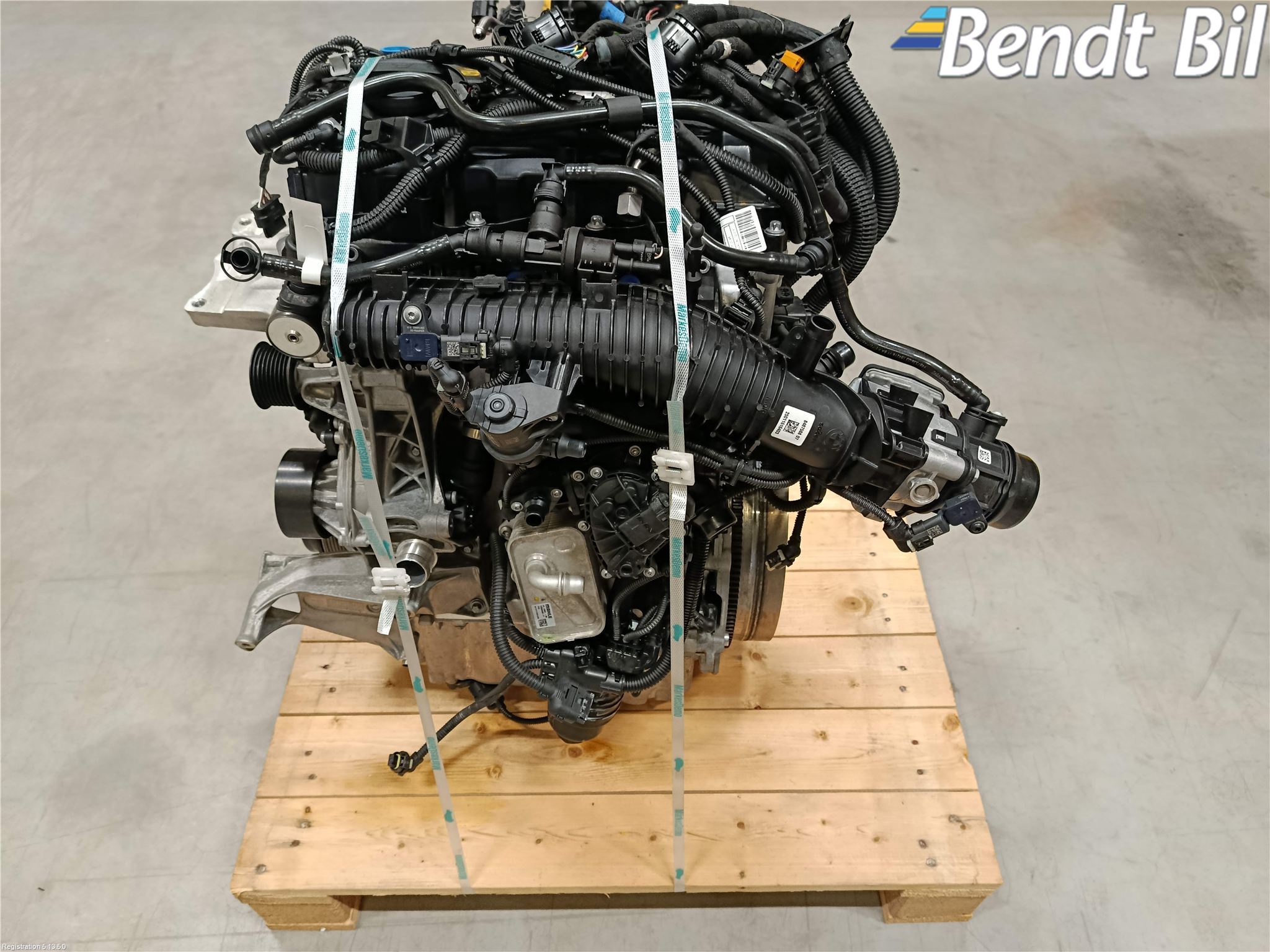 BMW X1/iX1 U11 23- Motor Bensin