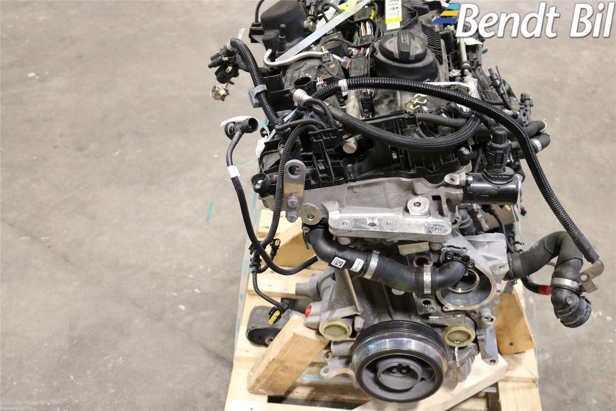 Mini COOPER CLUBMAN F54 16- Motor Bensin