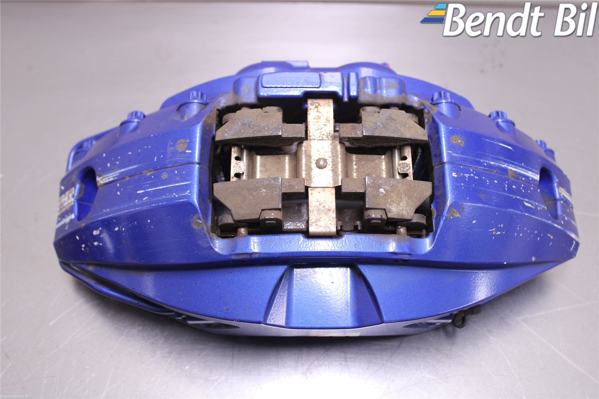 BMW 5 G30/G31/F90 17-23 Bromsok Fram Höger