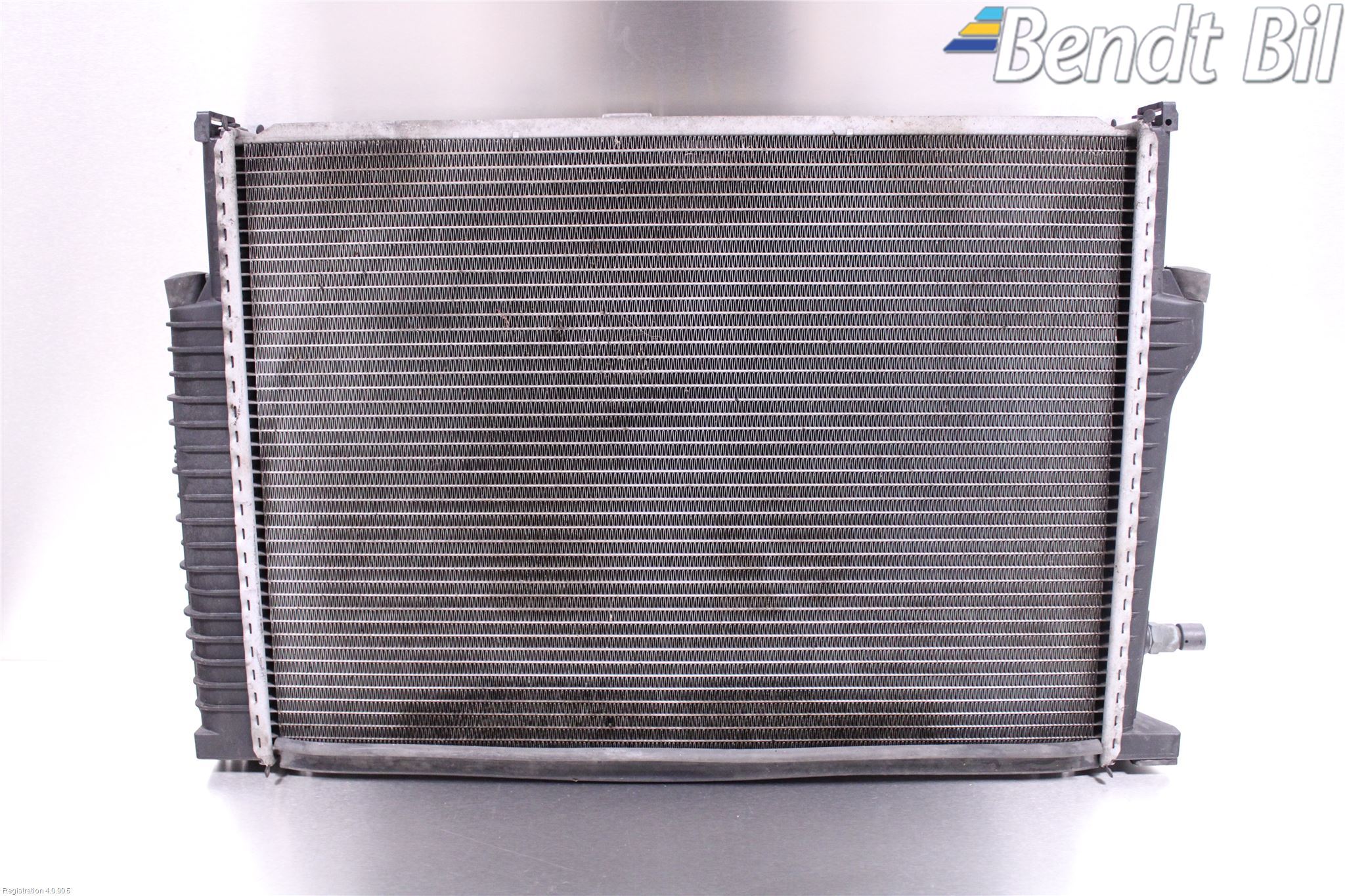 BMW 7 E32      86-94 Kylare Aut