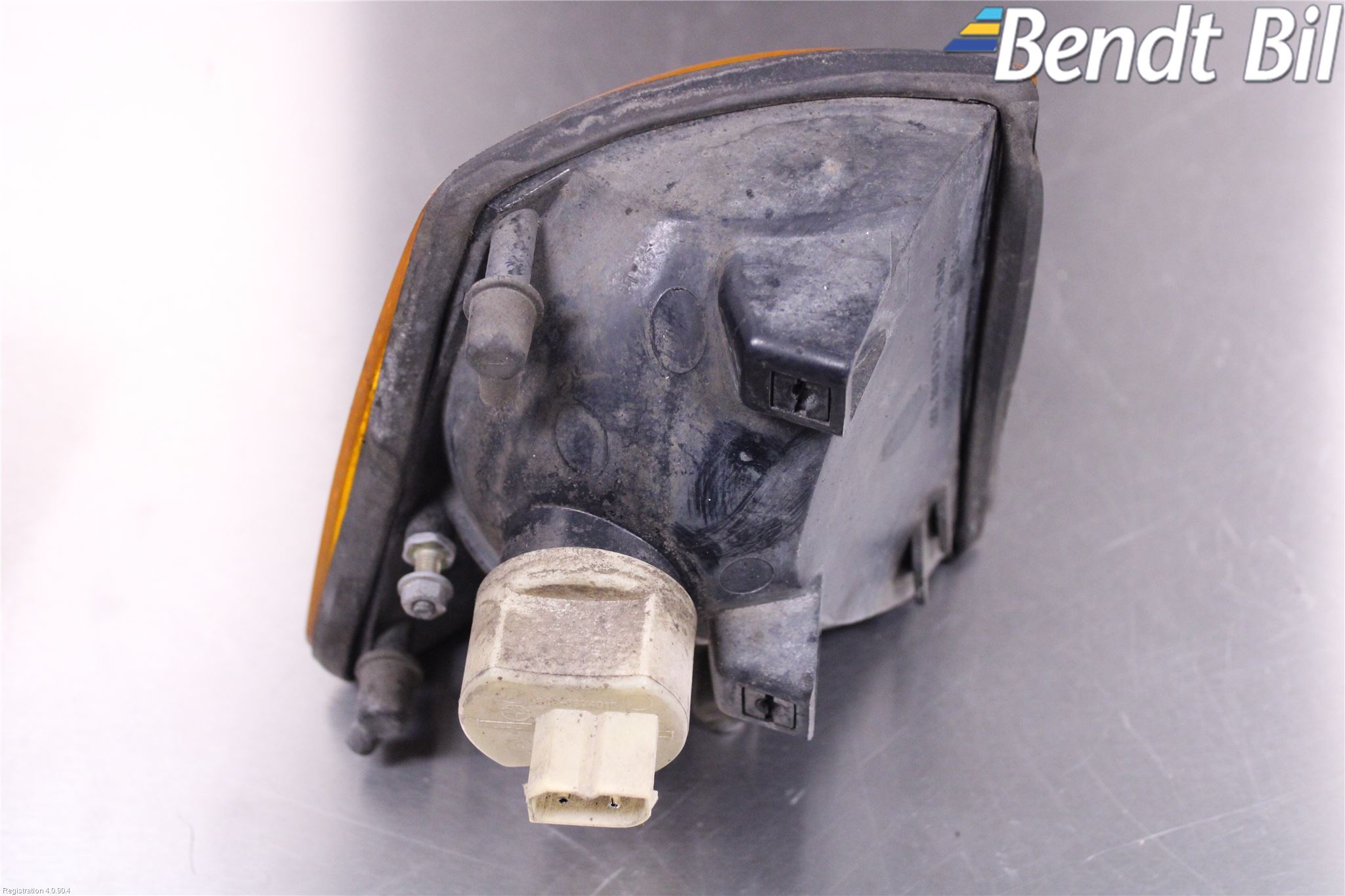 BMW 7 E32      86-94 Blinkers Fram Vänster