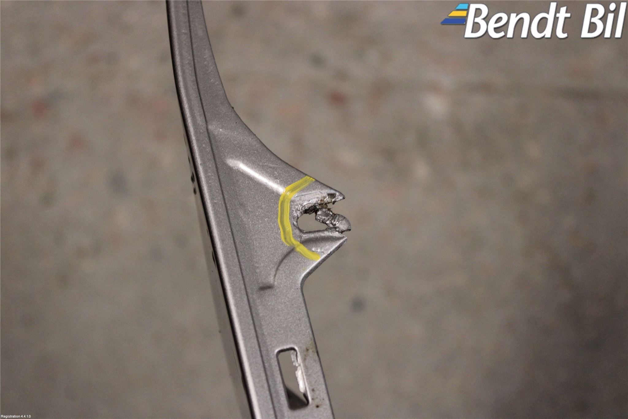 BMW 5 F10/F11/F18 09-17 Stötfångarbeklädnad Bak