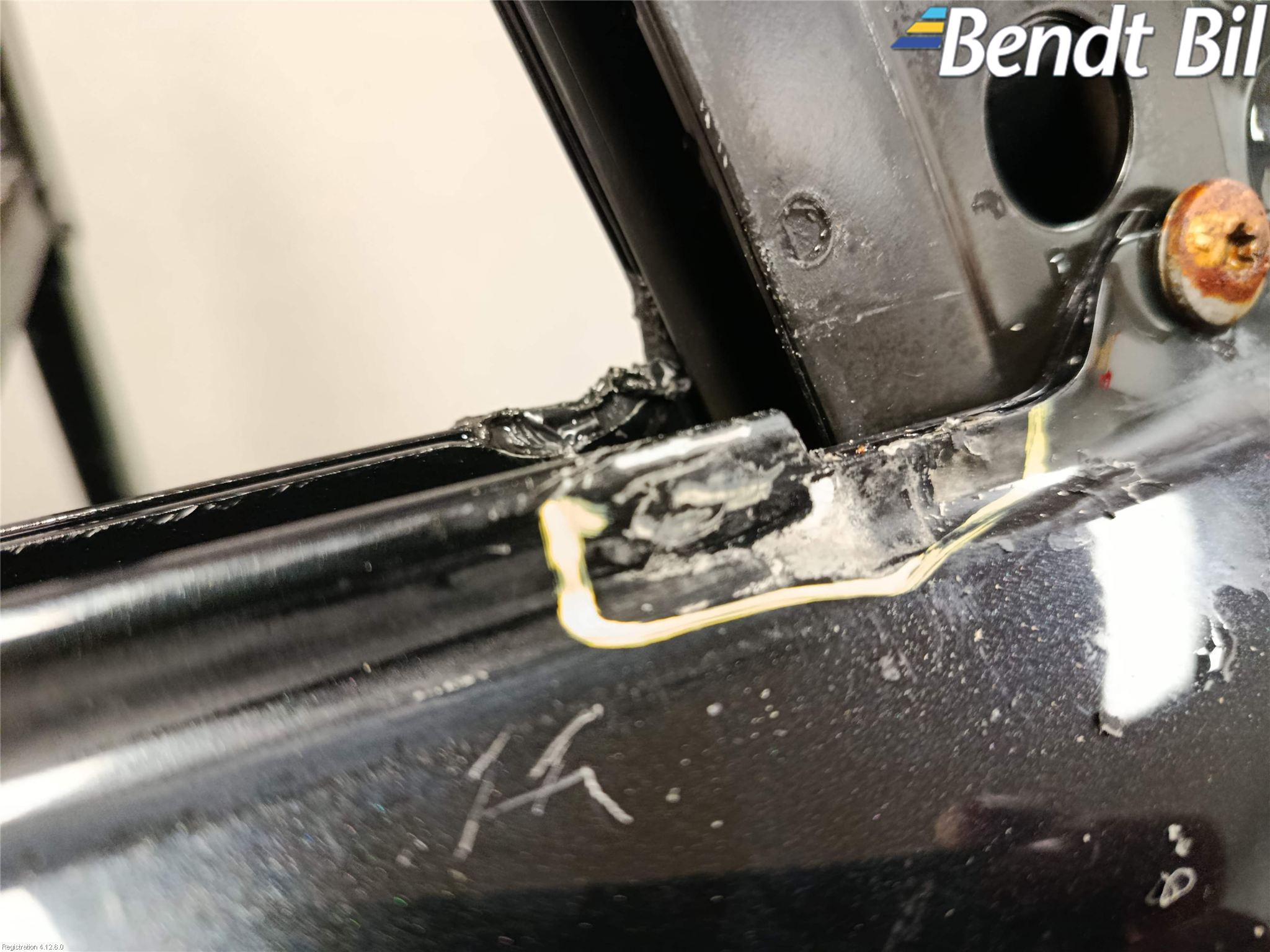 BMW 6 E63/64    02-10 Dörr 2D Höger