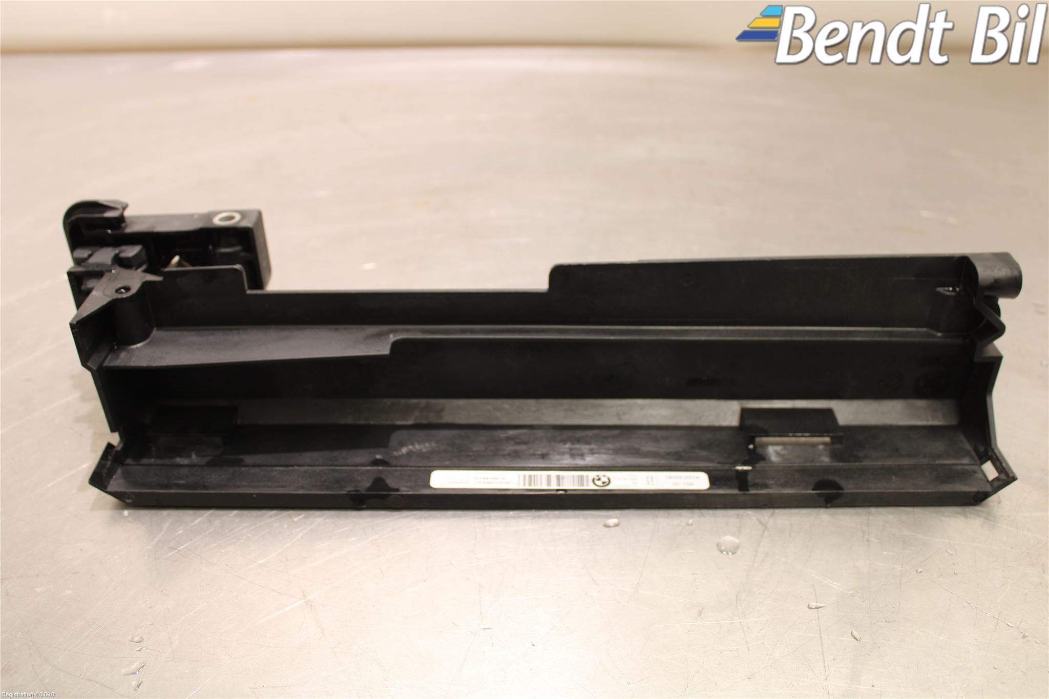 BMW i3 I01 13-22 Kylarfäste-Ram-Balk