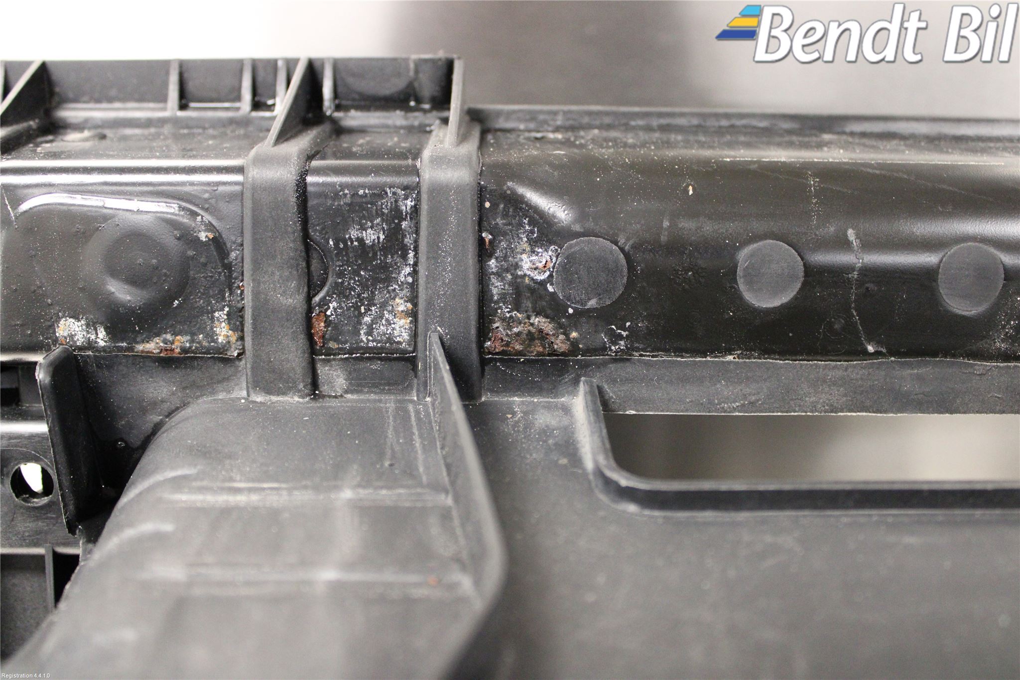 BMW 1 E87/81 5D/3D 03-11 Deflektor Plåt-Plast Kylning