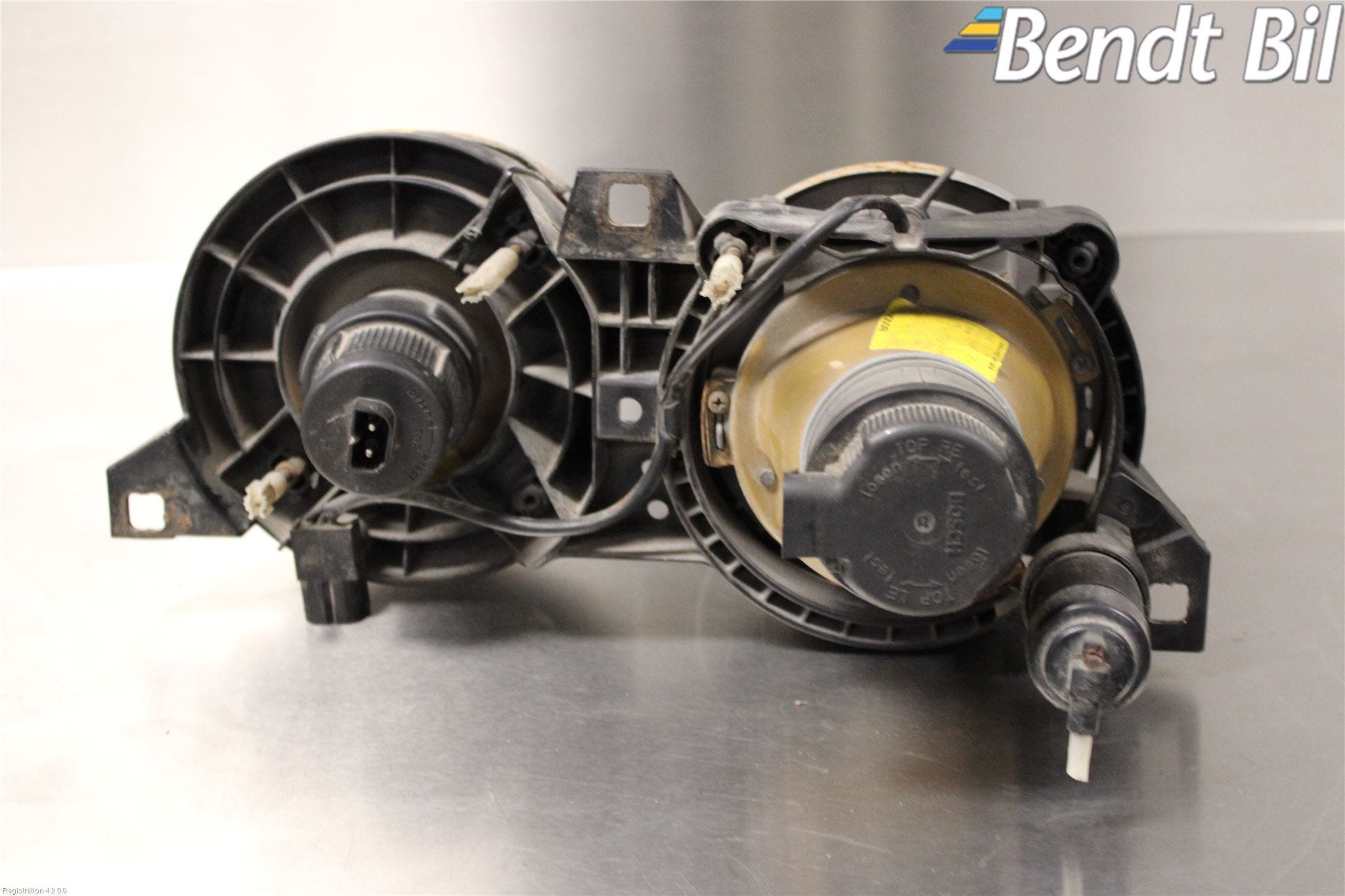 BMW 3 E30 83-94 Strålkastare Höger