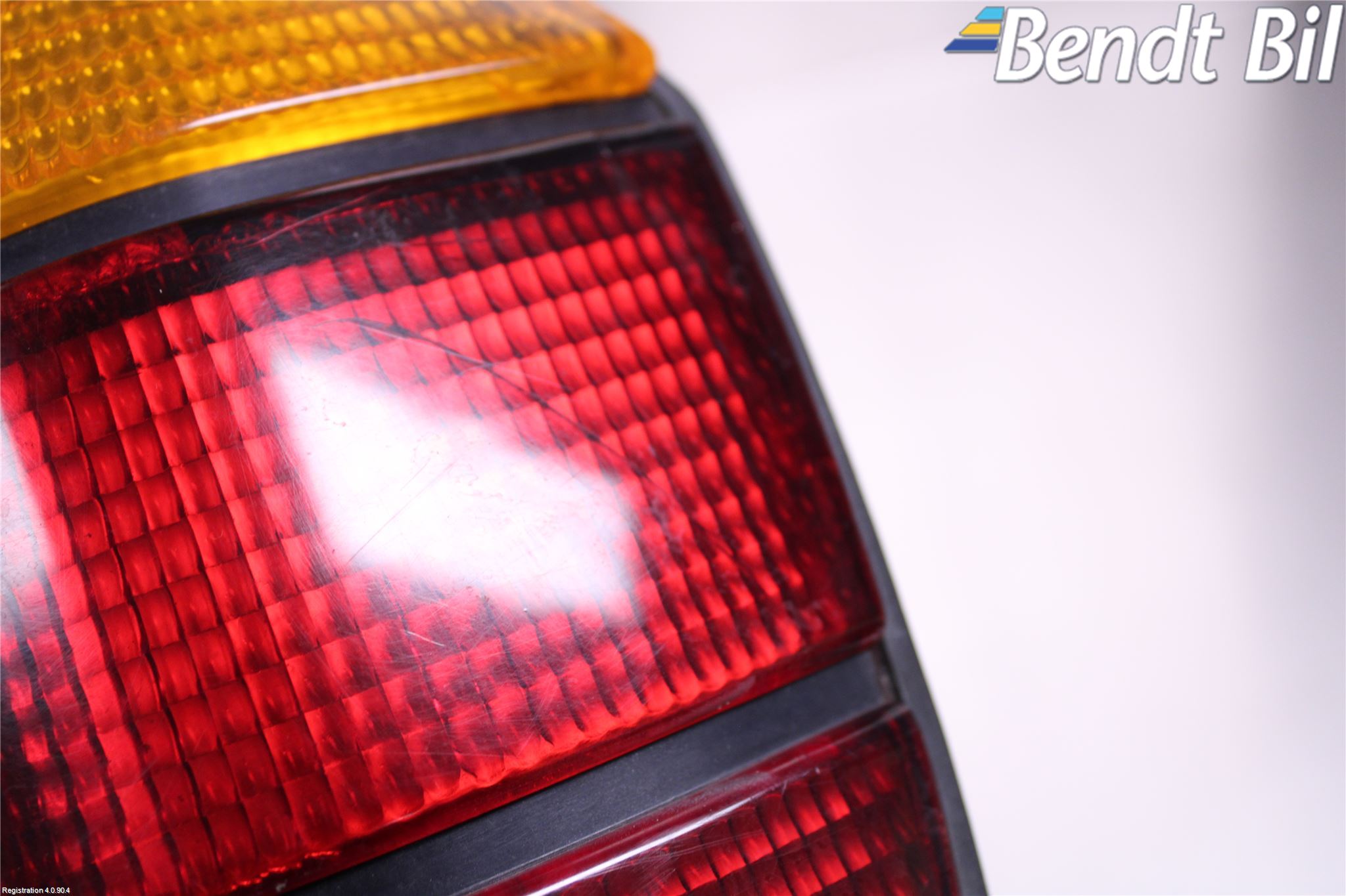 BMW 7 E32      86-94 Bakljus Höger