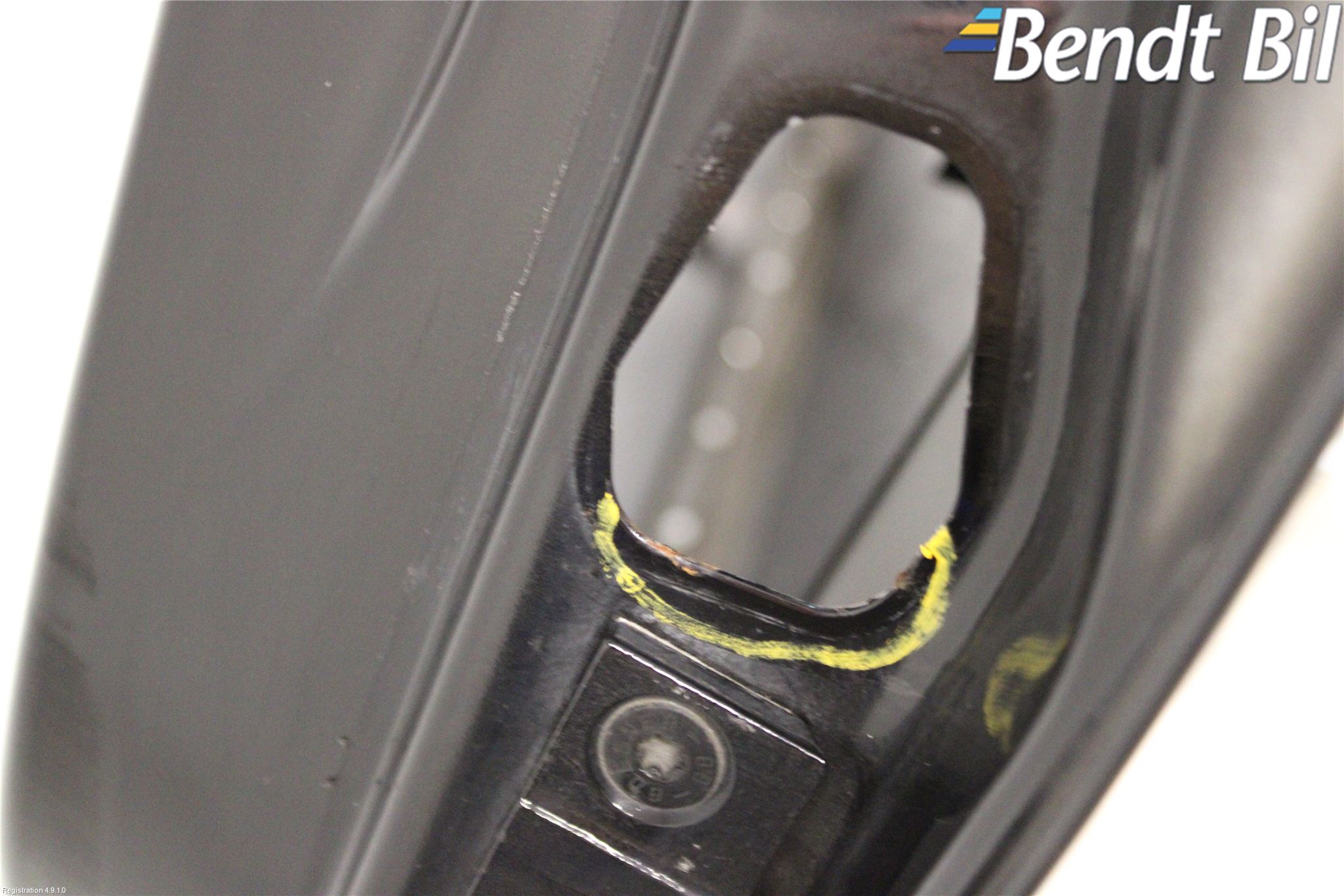 BMW 5 E60/61 Sed/Tou 02-10 Dörr Fram Vänster