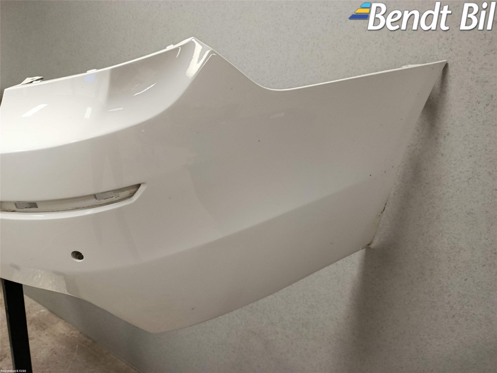 BMW 5 F10/F11/F18 09-17 Stötfångarbeklädnad Bak