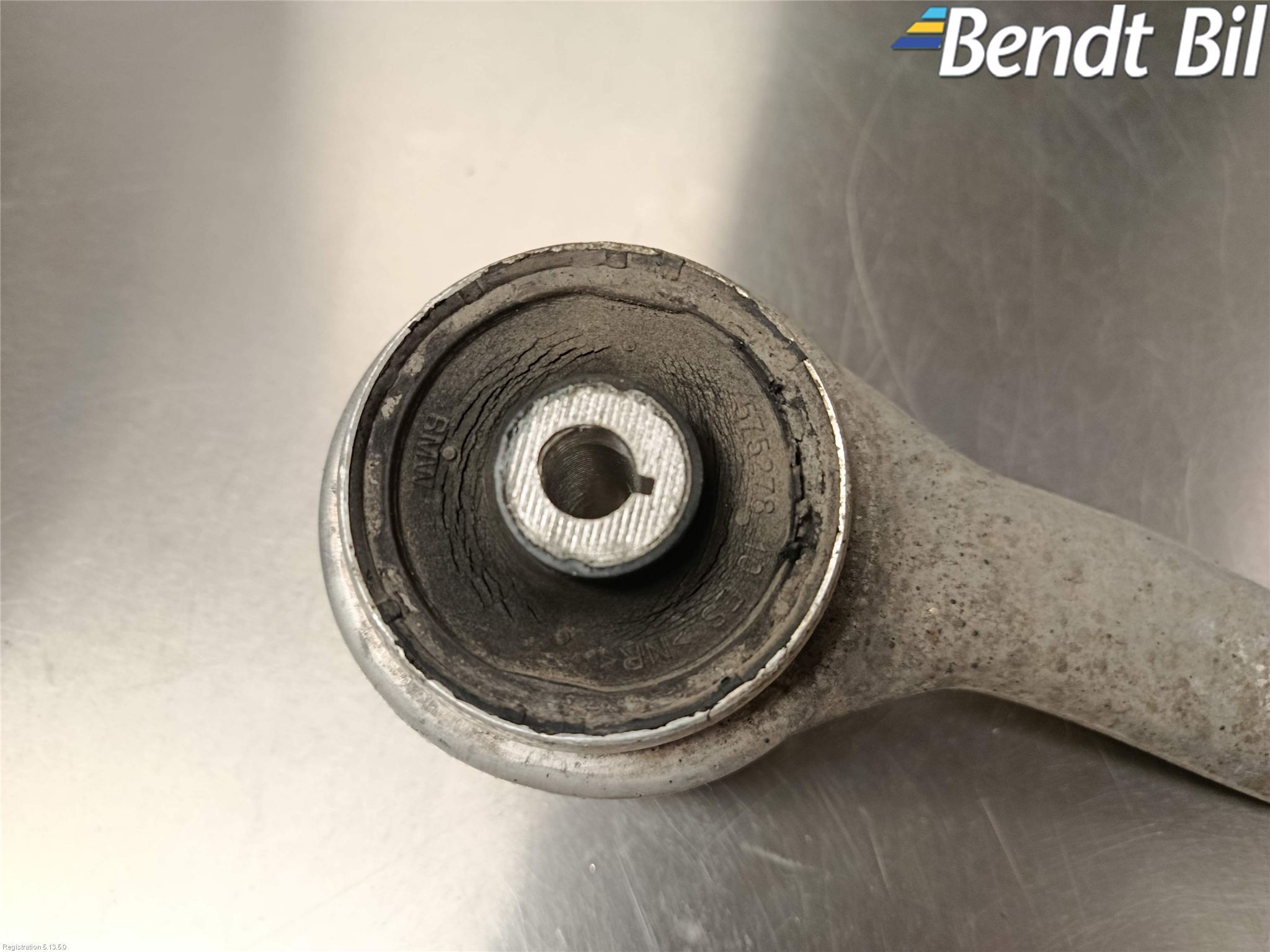 BMW 1 F20/F21 11-19 Bärarm Fram Undre Hö